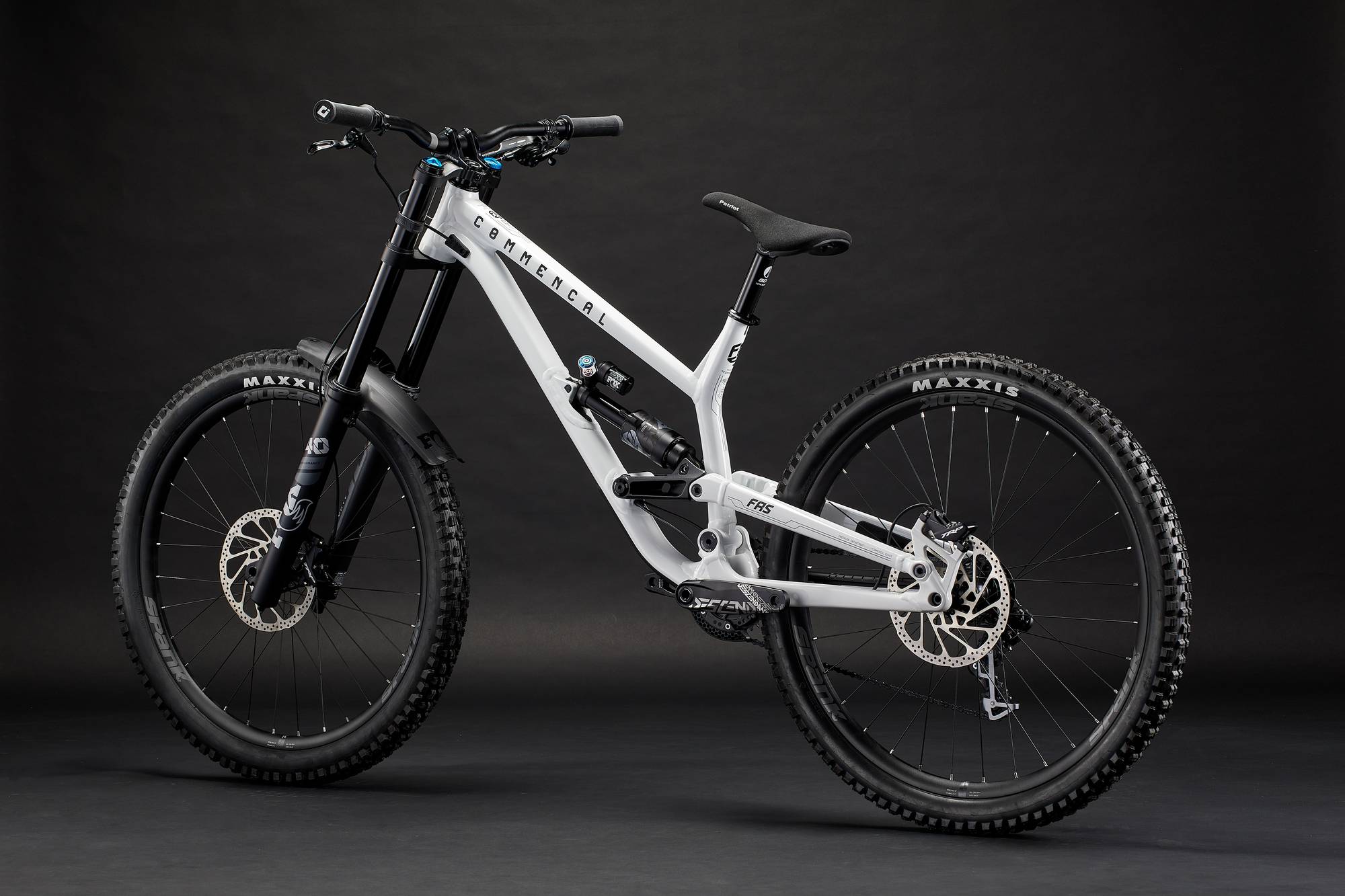 COMMENCAL FRS ESSENTIAL PURE WHITE image number null