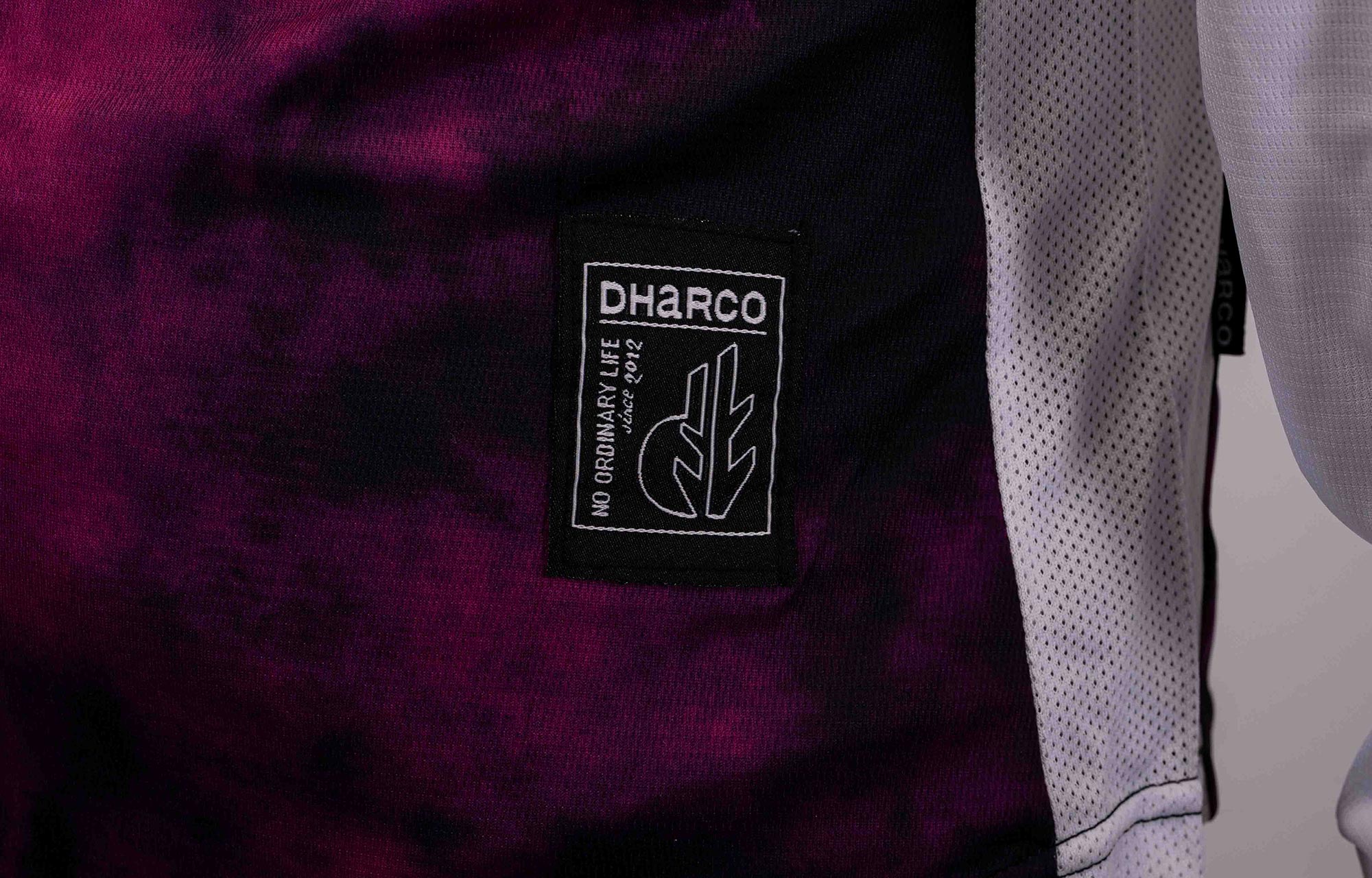 COMMENCAL-DHARCO LONG SLEEVE WOMEN TEAM REPLICA JERSEY PINK image number 5