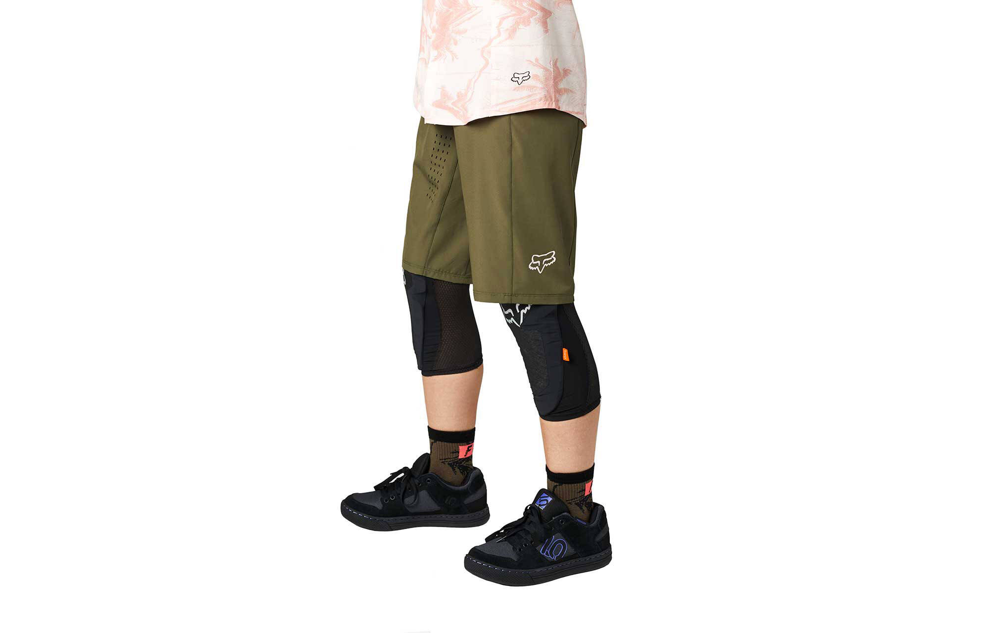 SHORT FOX WOMEN FLEXAIR LITE NO LINER OLIVE GREEN image large number 1