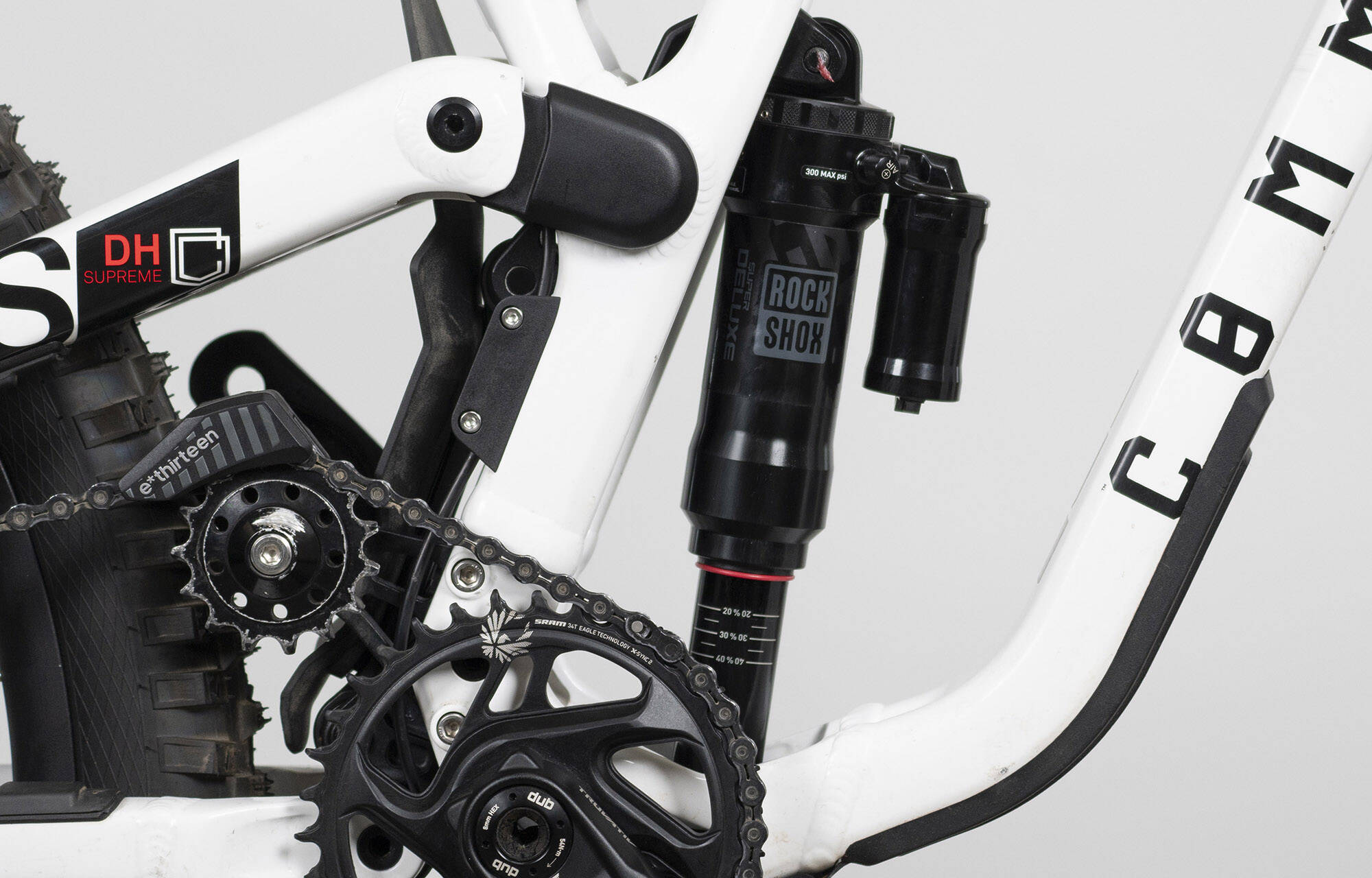 COMMENCAL SUPREME DH V5 XS PURE WHITE - XS (22173300) image large number 1