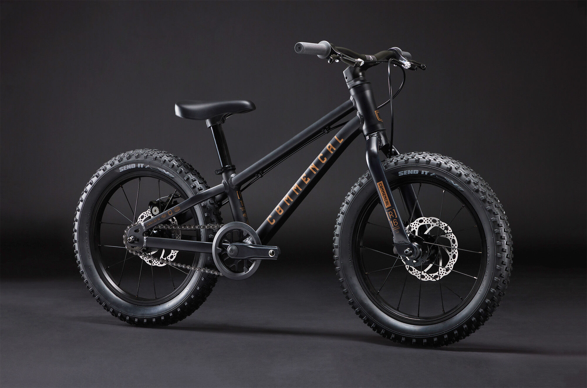COMMENCAL RAMONES 16インチ コメンサルラモーンズ COMMENCAL RAMONES 16 BLACK 2026