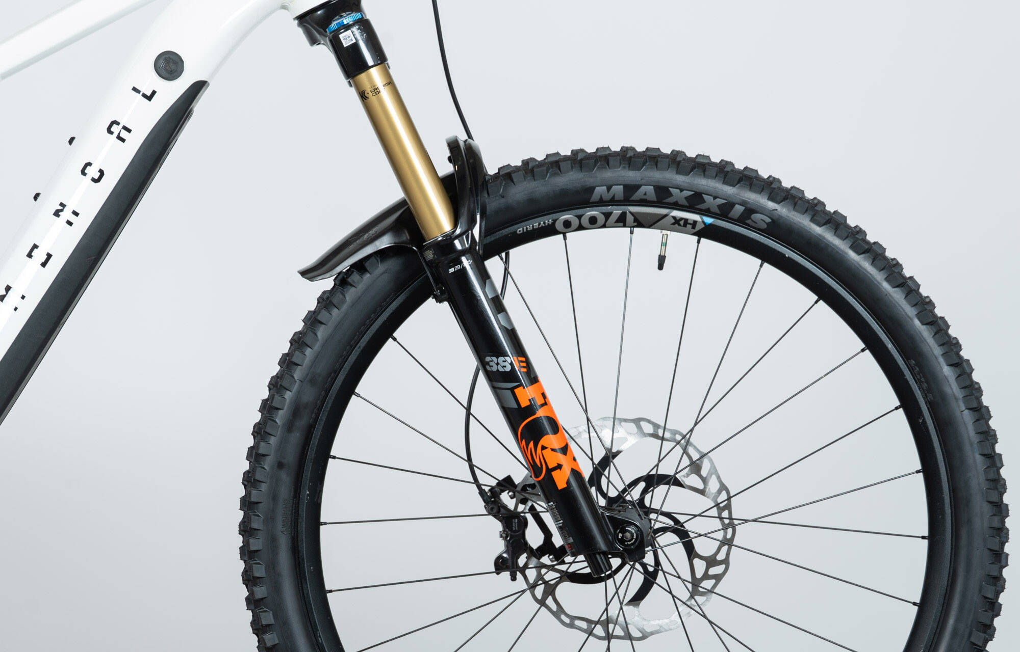 COMMENCAL META POWER SX BOSCH SIGNATURE PURE WHITE - L (22181903) 2251 km image large number 1