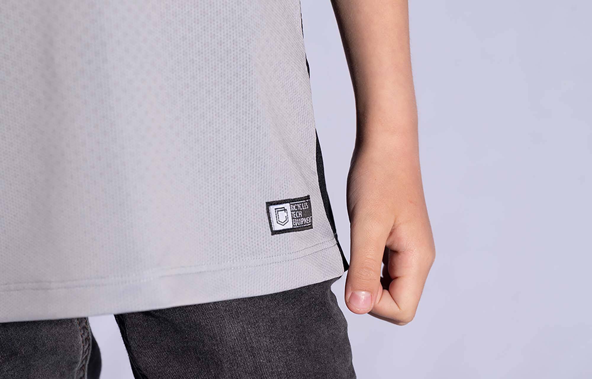 COMMENCAL KIDS LIGHTECH  SHORT SLEEVE JERSEY SAND/BLACK image large number 3