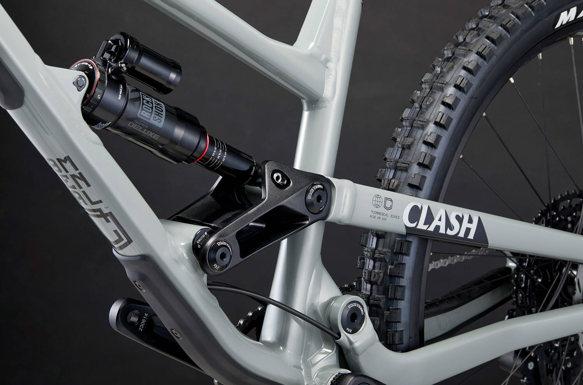 COMMENCAL CLASH RIDE PYRITE GREY ROCKSHOX image large number 8