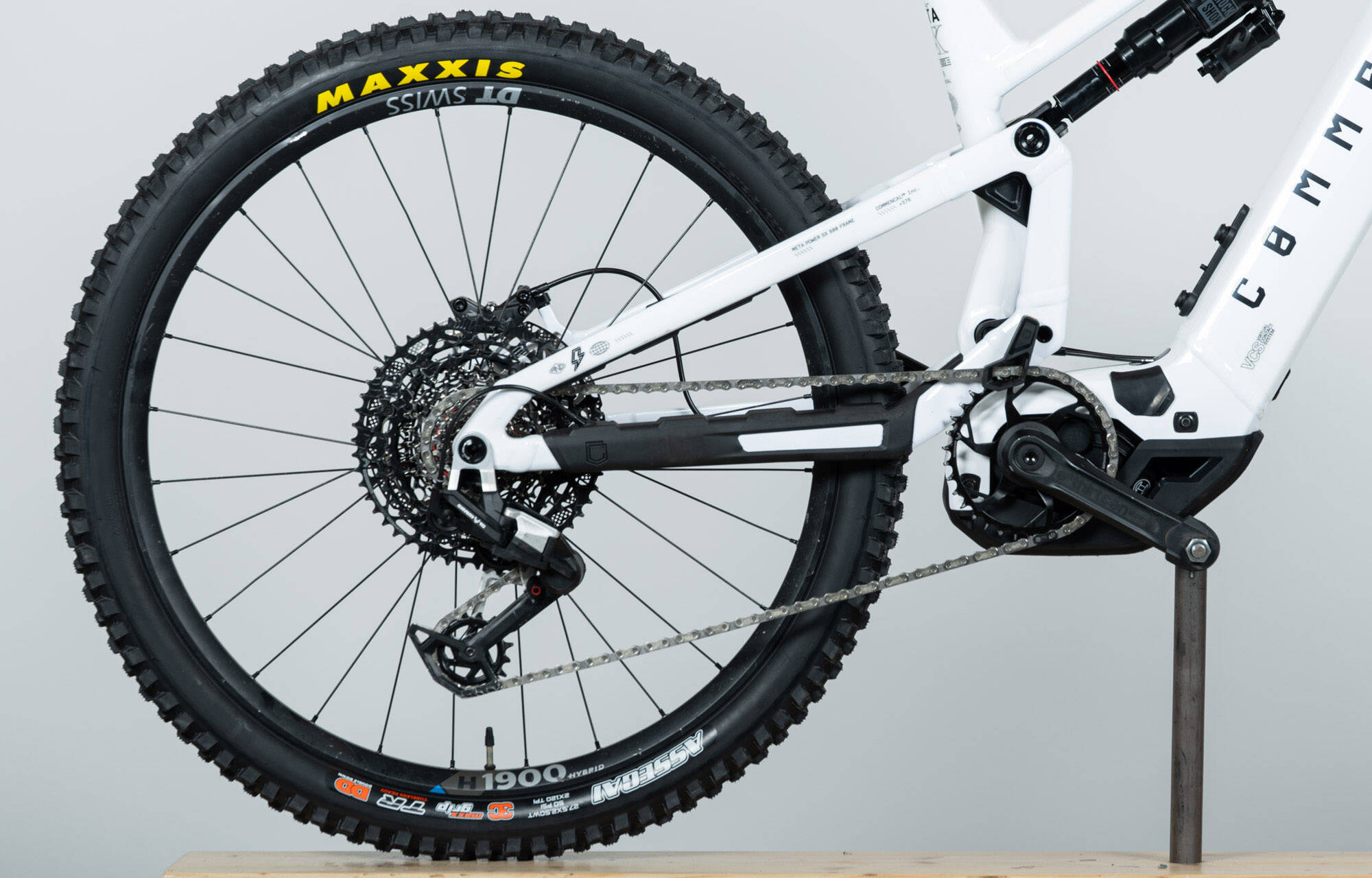 COMMENCAL META POWER SX 800 ROCKSHOX PURE WHITE - L (25180103) 773 km image large number 0