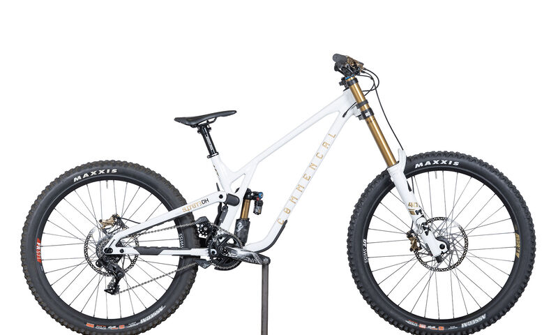 COMMENCAL SUPREME DH V5 SIGNATURE LTD PURE WHITE - L (23151003)