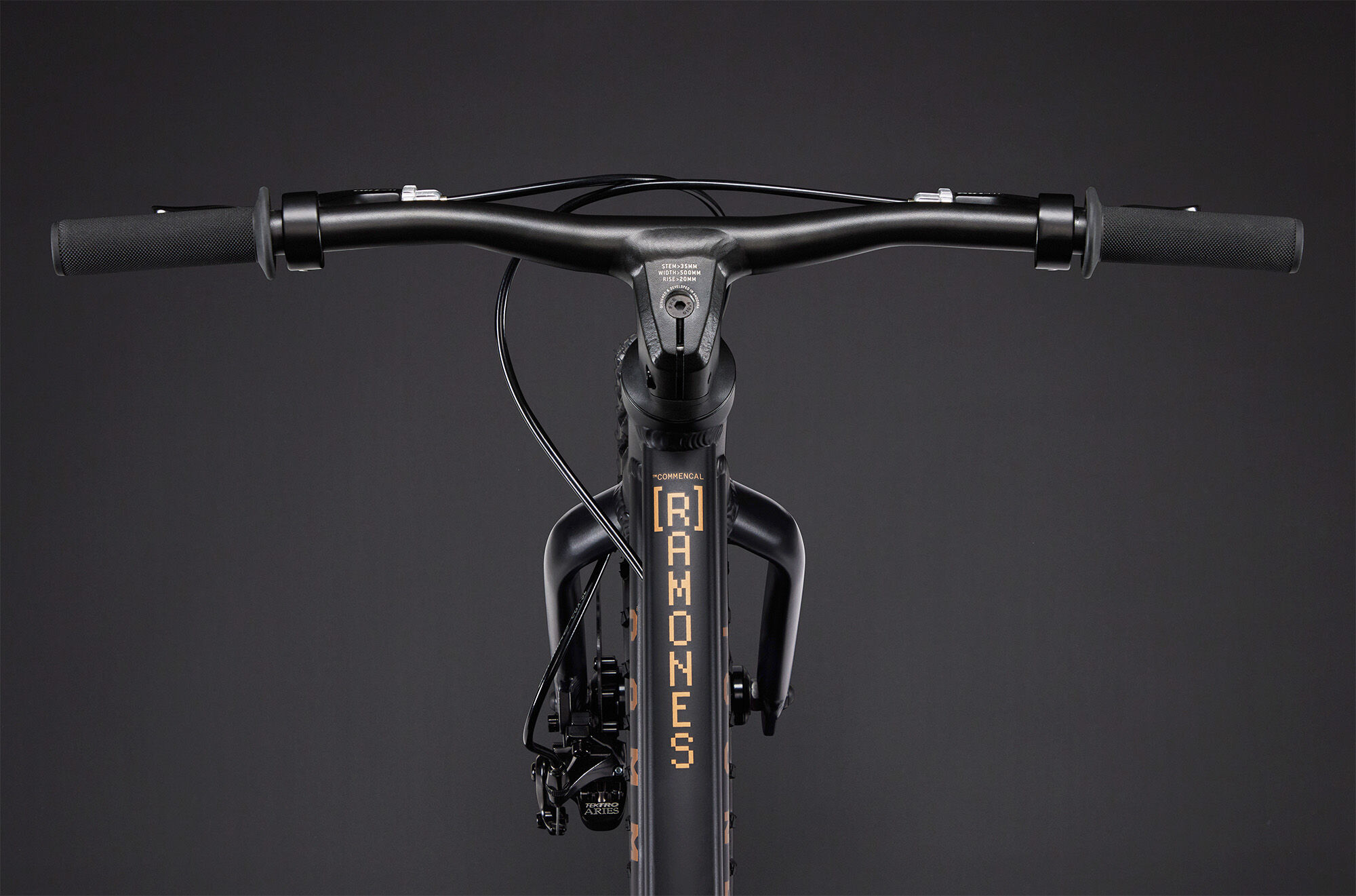 COMMENCAL RAMONES 16 BLACK 2026