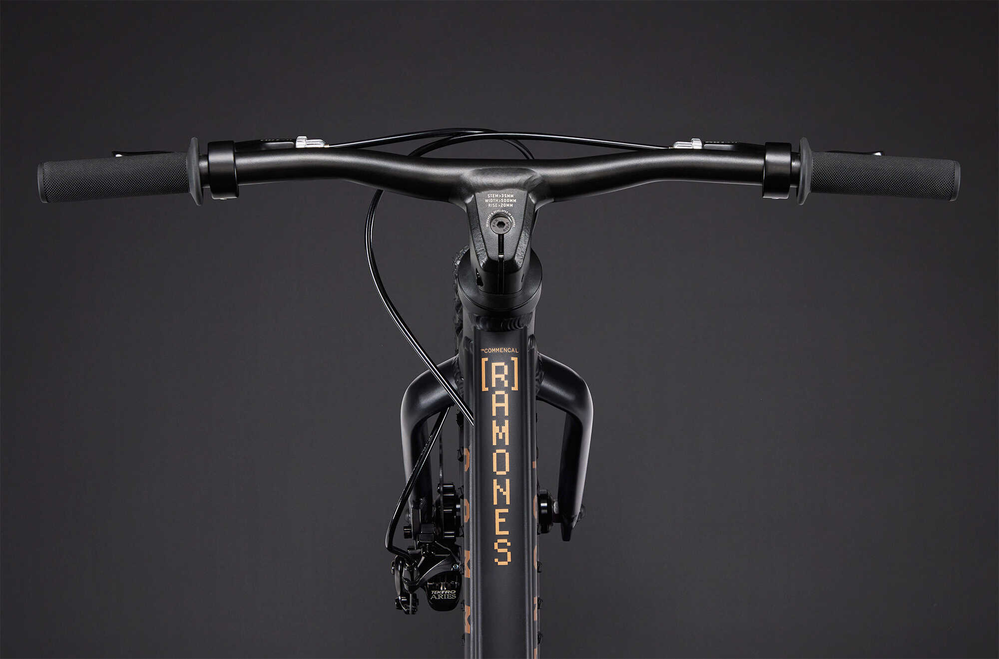 COMMENCAL RAMONES 16 BLACK 2027 image large number 3