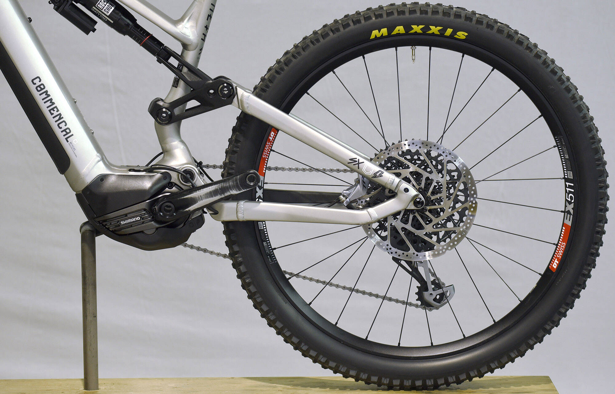 COMMENCAL META POWER SX SHIMANO RACE SILVER - M (22180702) 2252 km image large number 2