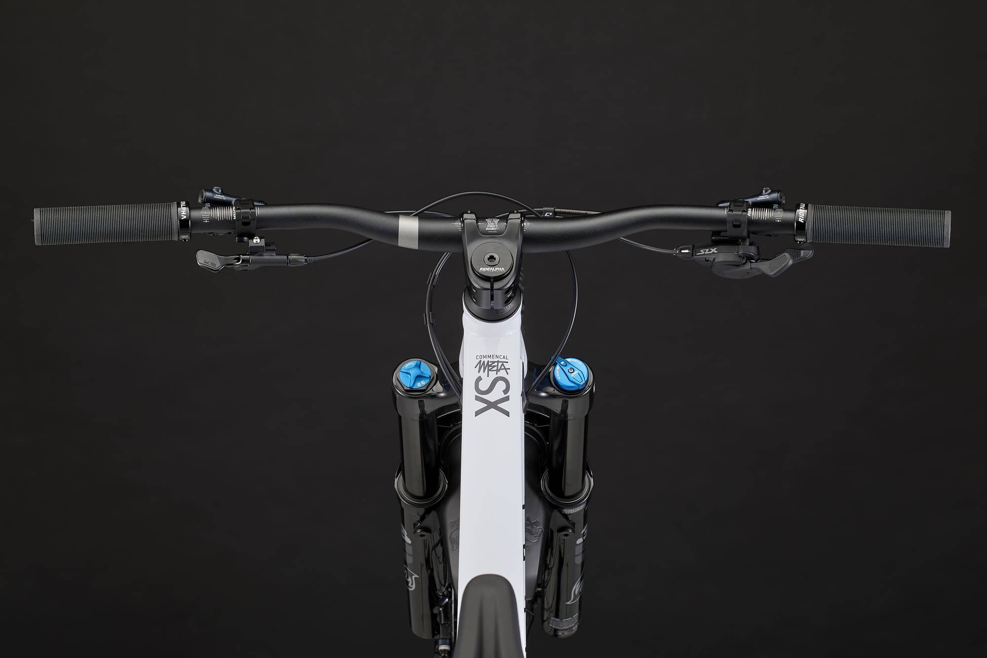 COMMENCAL META SX V4 ESSENTIAL PURE WHITE 2025 image large number 3