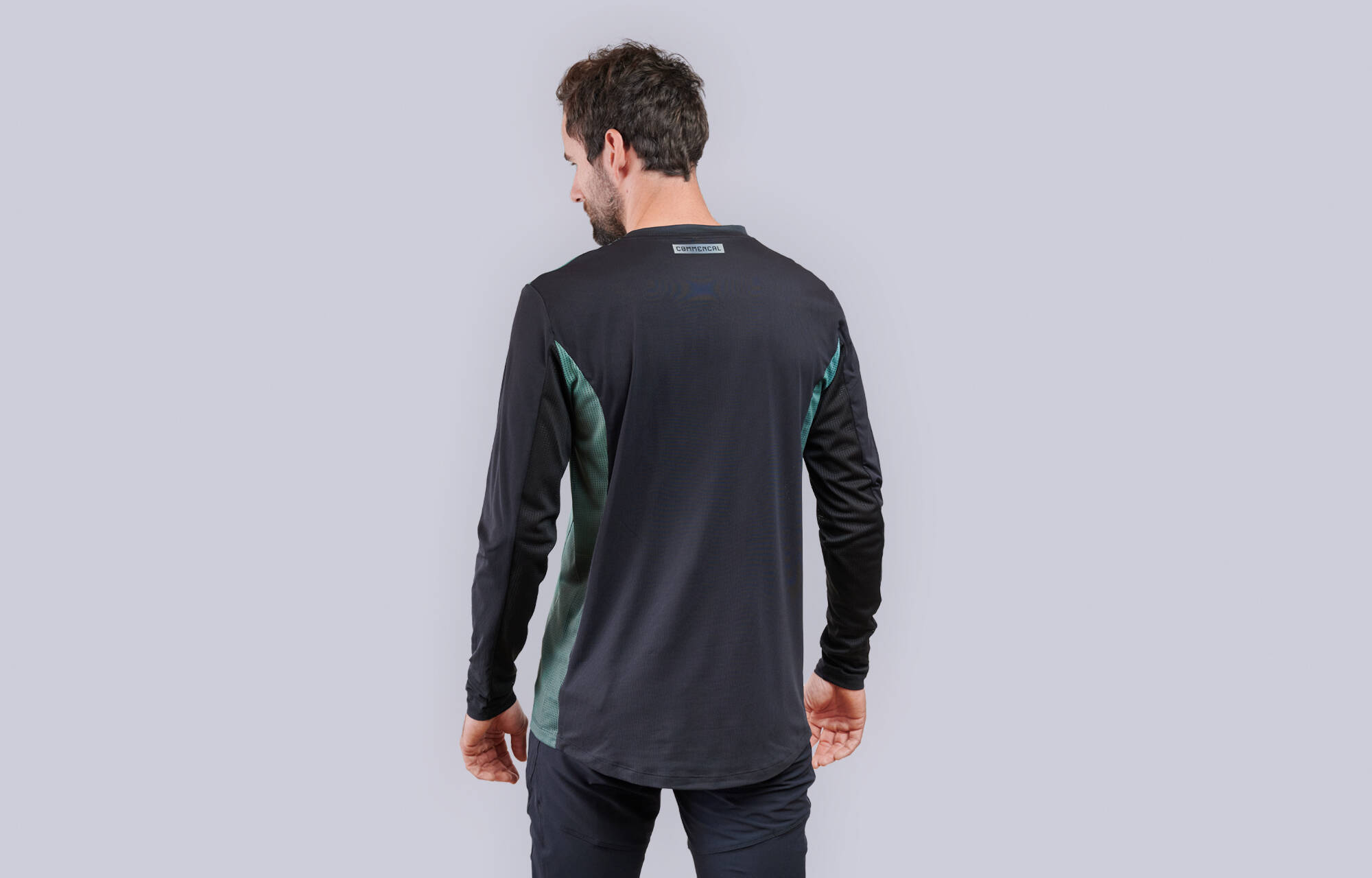 MAILLOT COMMENCAL LIGHTECH MANGA LARGA URBAN GREEN image large number 0
