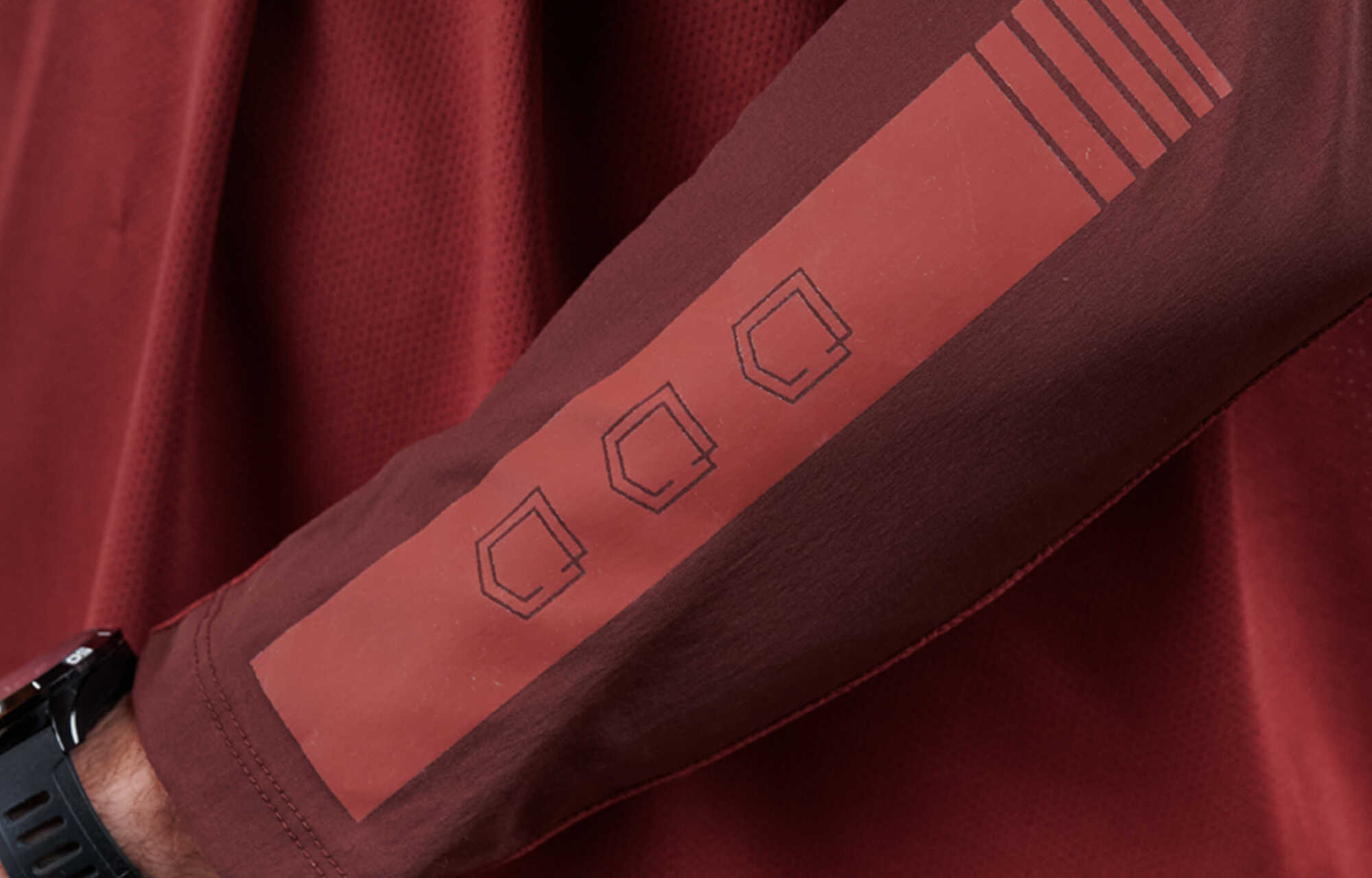 MAGLIA COMMENCAL HARDTECH MANICHE LUNGHE BITONES RED DIRT image large number 2