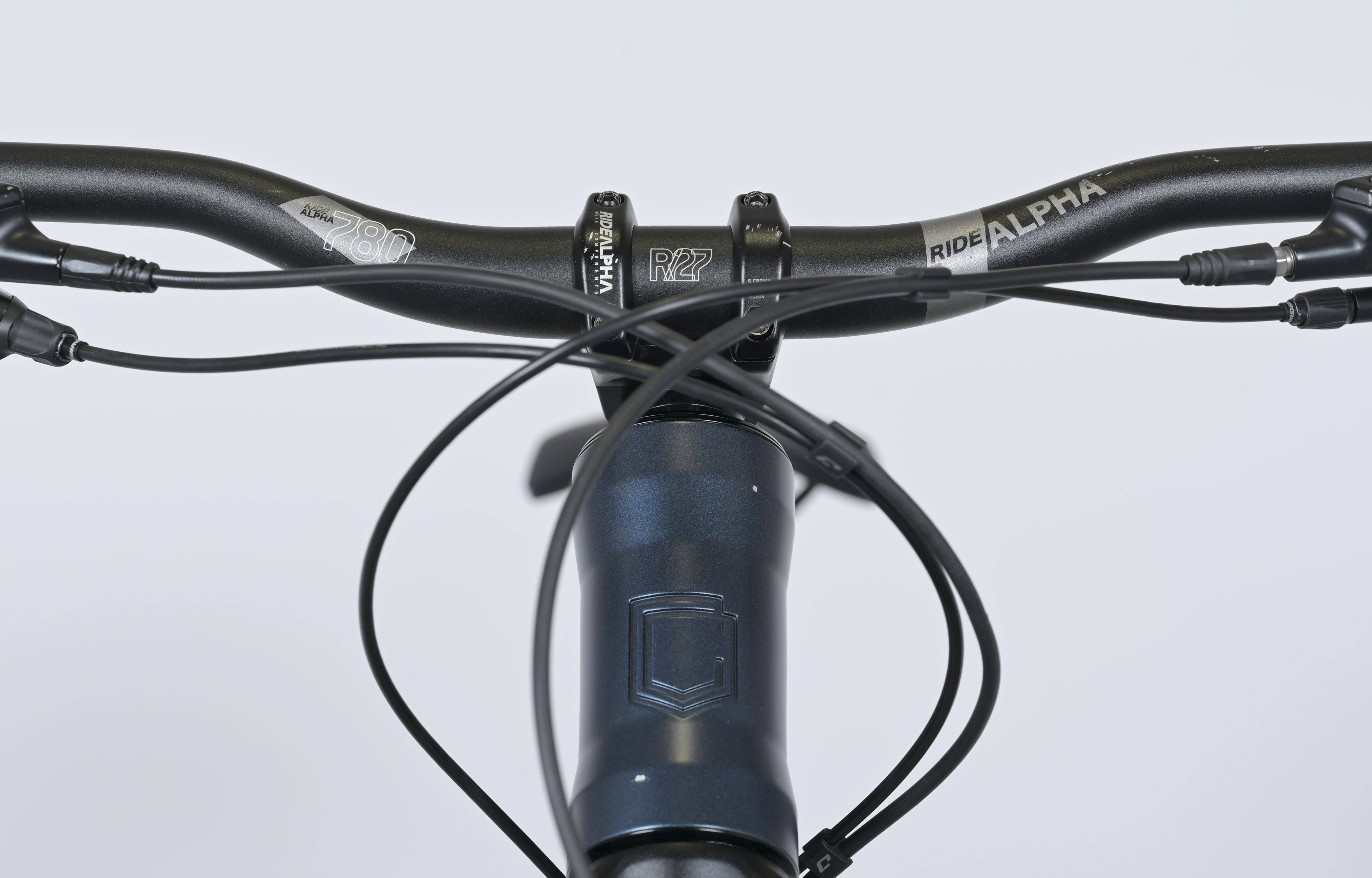 COMMENCAL META V5 RACE SPARKLY BLUE - M (23121302) image large number 2