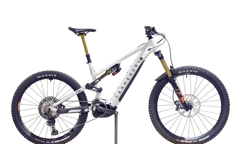 COMMENCAL META POWER SX BOSCH SIGNATURE PURE WHITE - L (22181903) 1087 km