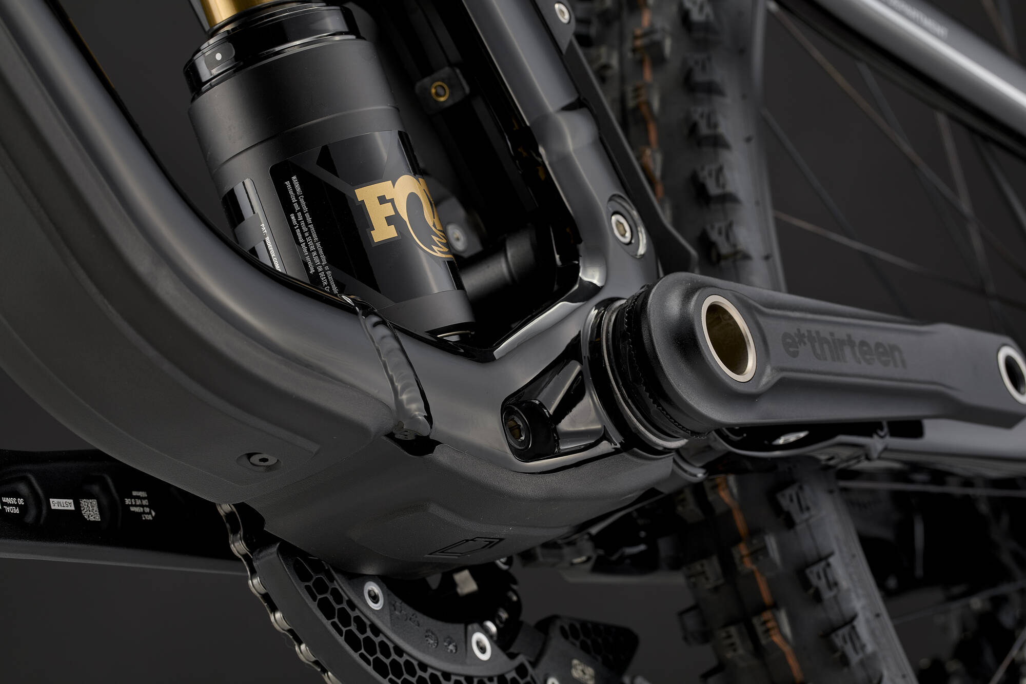 COMMENCAL SUPREME DH V5.2 SIGNATURE PURE BLACK 2027 image large number 8