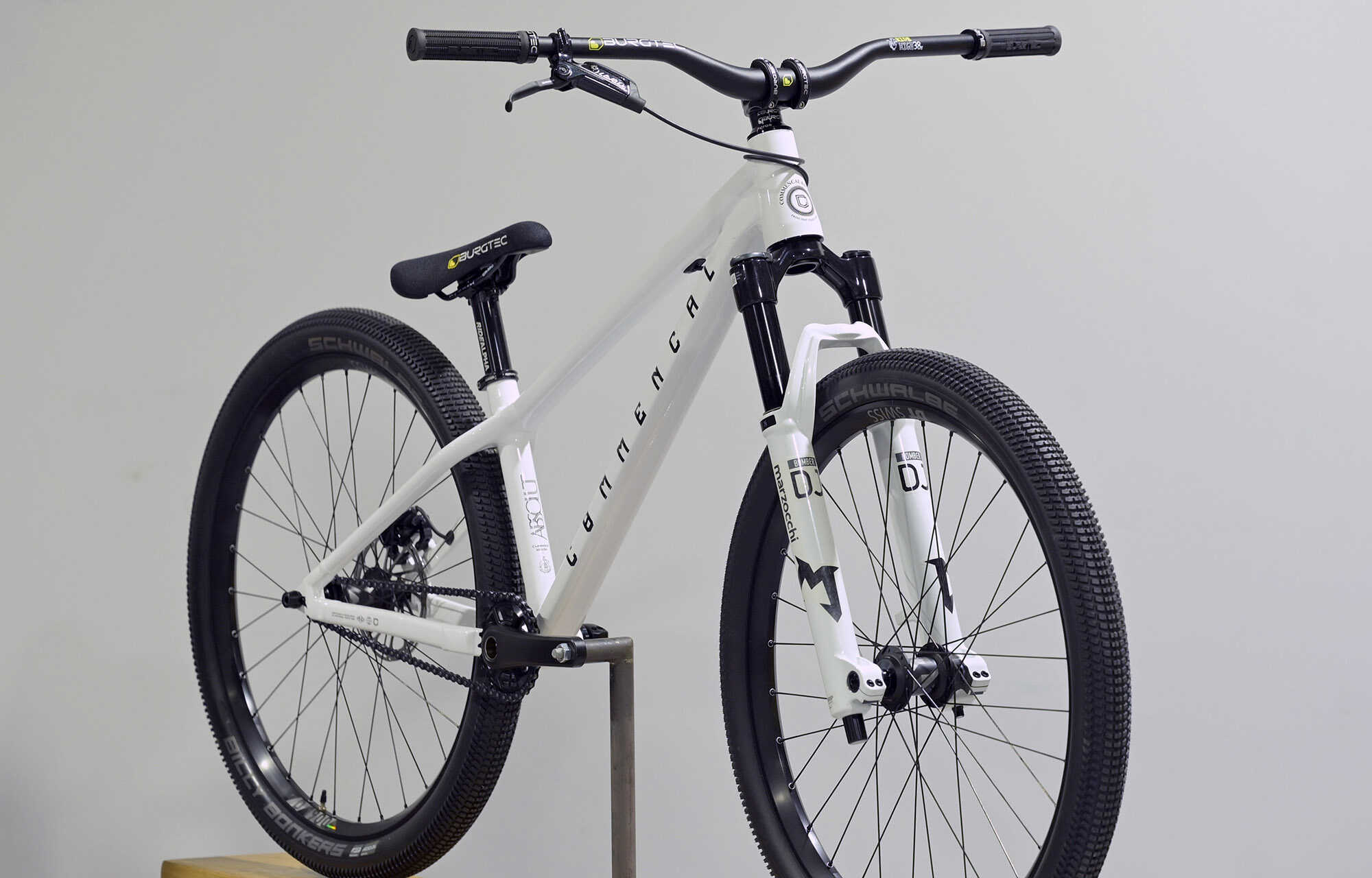 COMMENCAL ABSOLUT BOMBER PURE WHITE - M (25140302) image large number 2