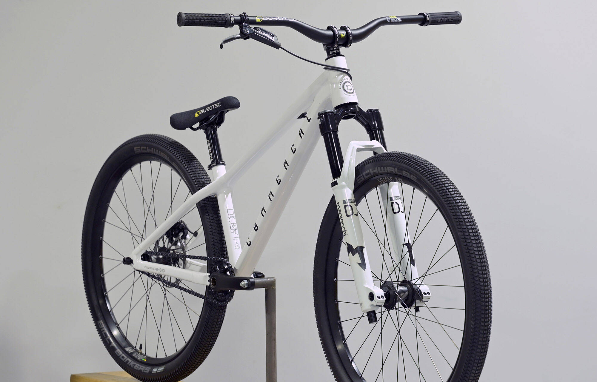 COMMENCAL ABSOLUT BOMBER PURE WHITE - M (25140302) image large number 2
