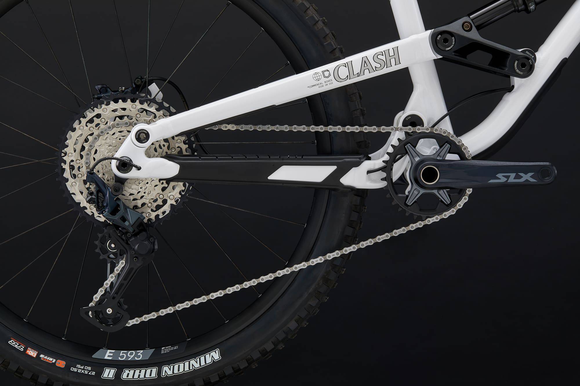 COMMENCAL CLASH ESSENTIAL PURE WHITE 2026 image large number 5