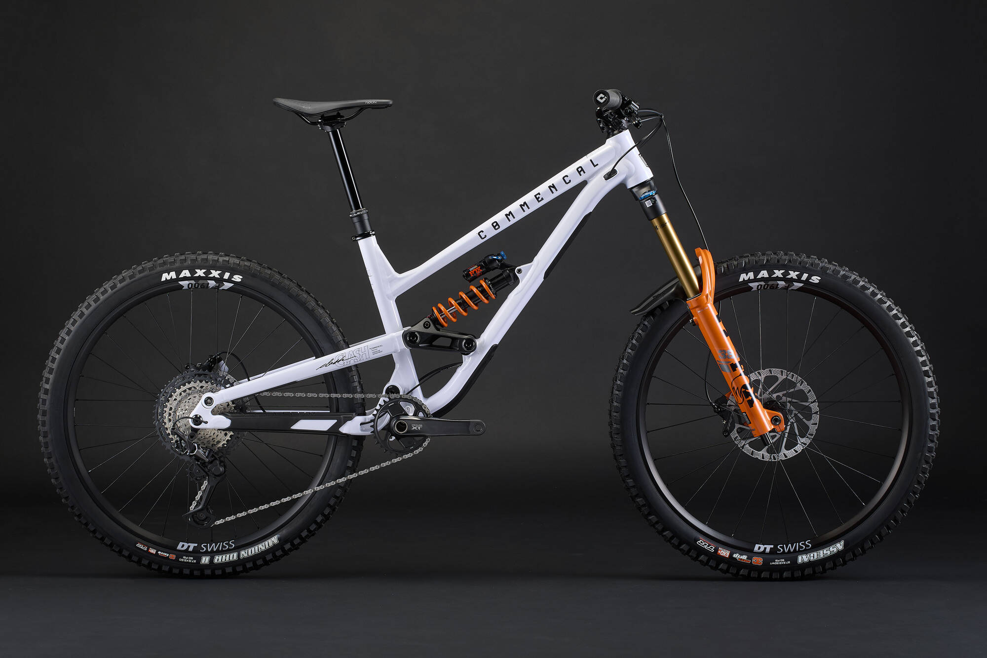 COMMENCAL CLASH SIGNATURE PURE WHITE 2026 image large number 0