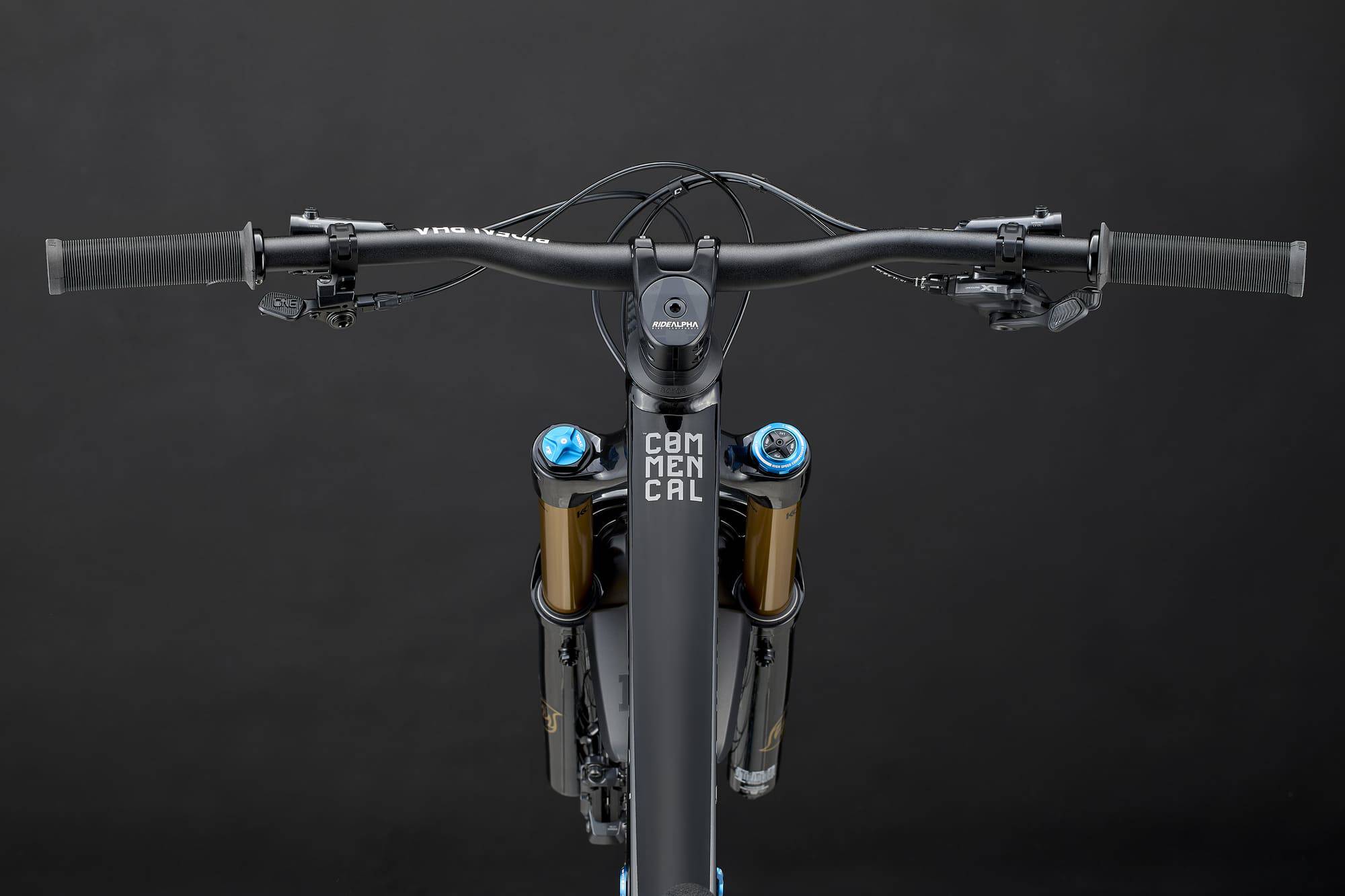 COMMENCAL CLASH V3 SIGNATURE PURE BLACK 2027 image large number 3