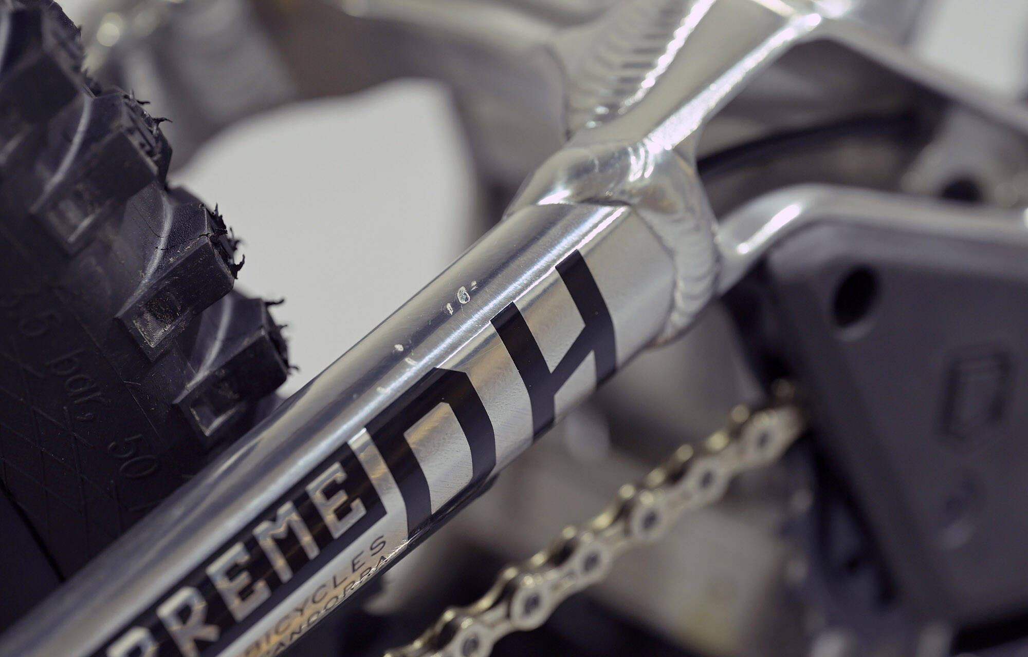 COMMENCAL SUPREME DH V4 HIGH POLISHED ALC - M (21151802) image large number 8