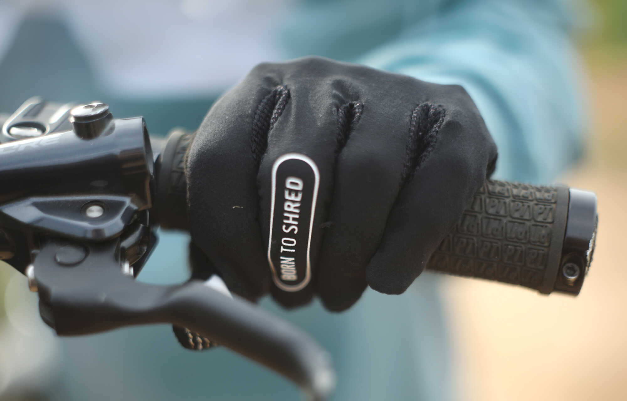COMMENCAL KIDS LIGHTECH GLOVES CORPORATE BLACK image large number 8