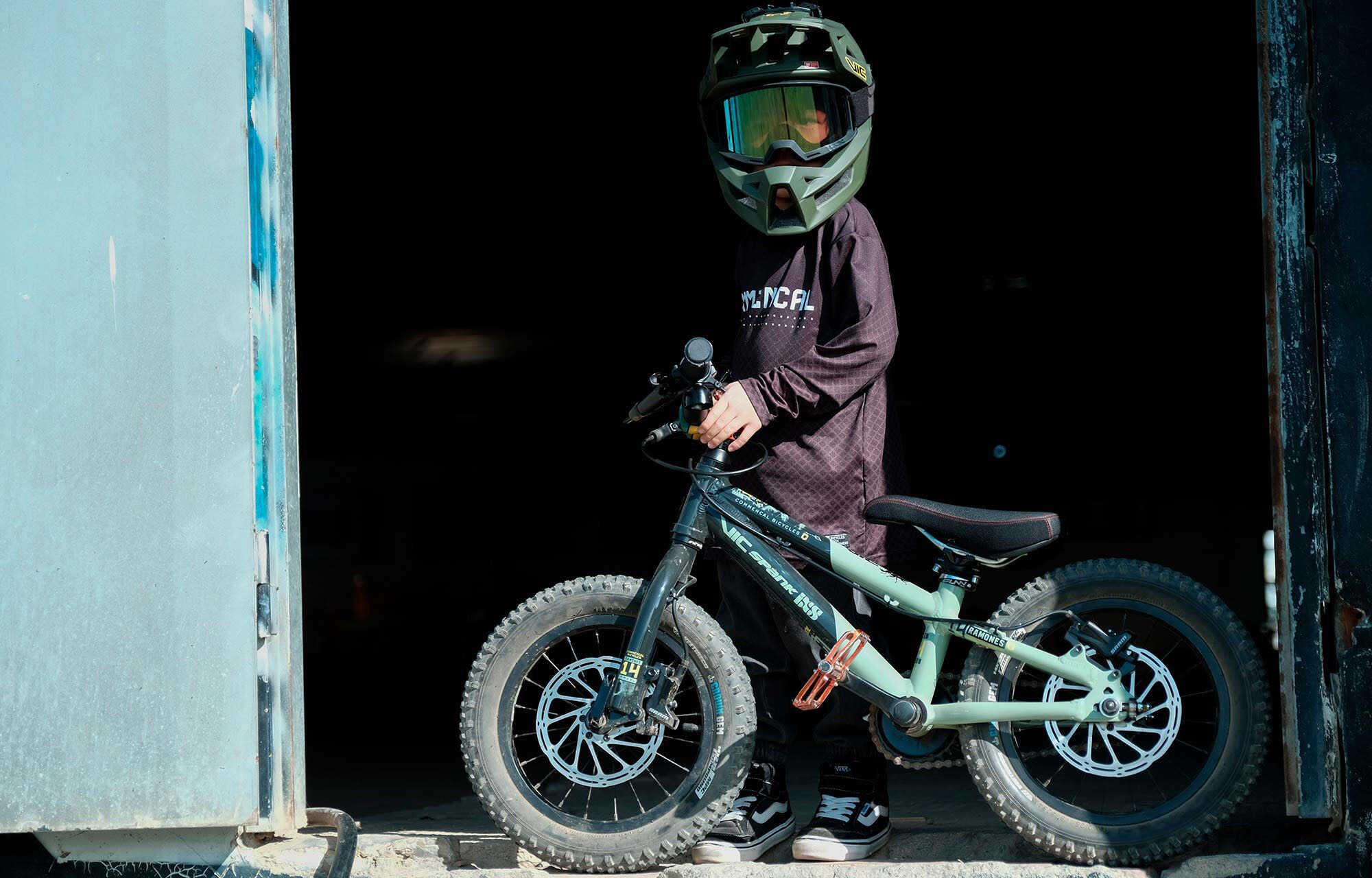 MAILLOT KID COMMENCAL AMAURY BLACK image large number 3