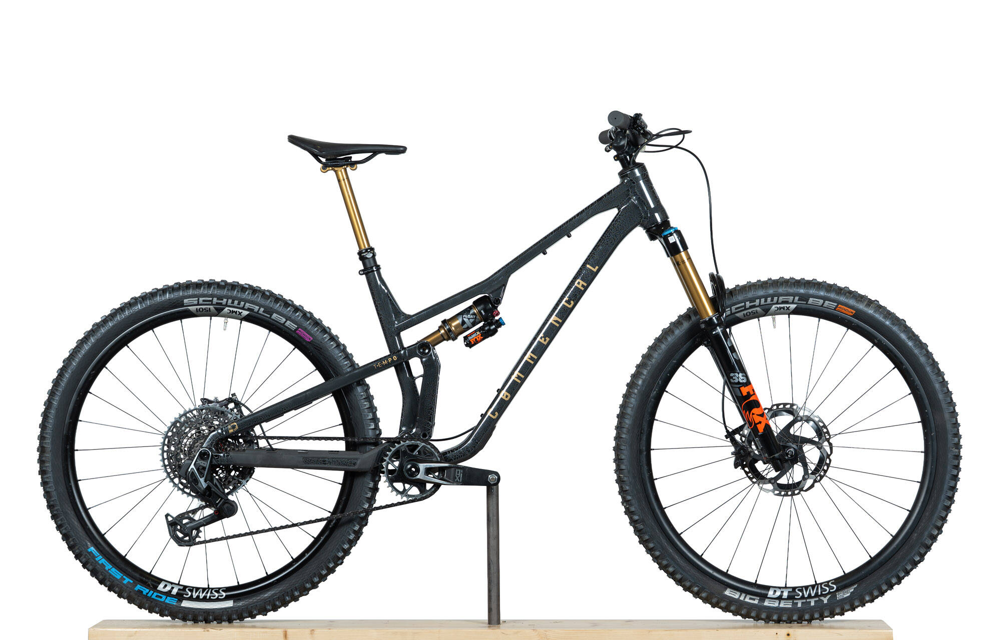 COMMENCAL T.E.M.P.O. T-TYPE CRACKLED BLACK - L (23120503) image number null