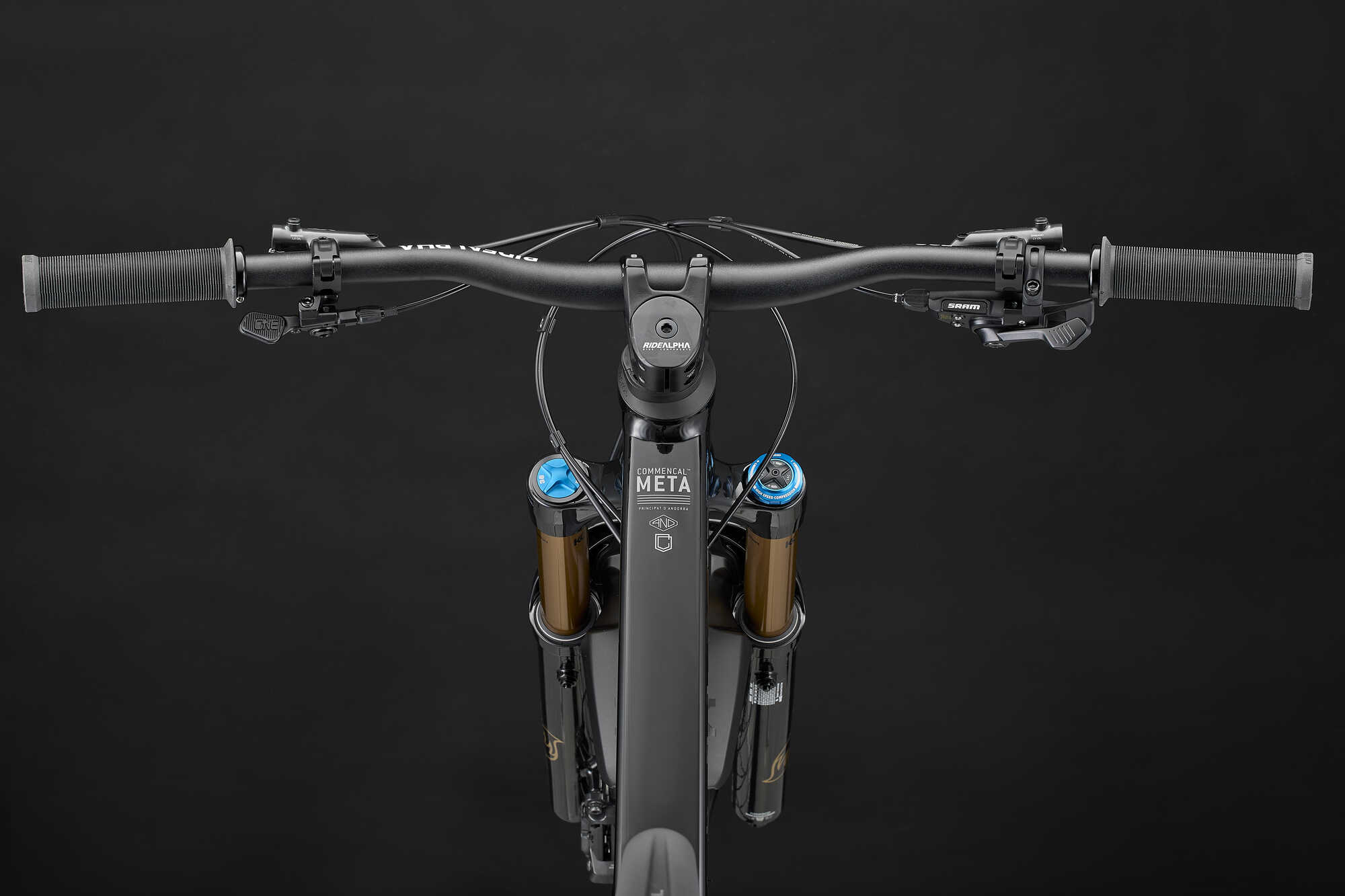 COMMENCAL META V5 SIGNATURE PURE BLACK  2027 image large number 3