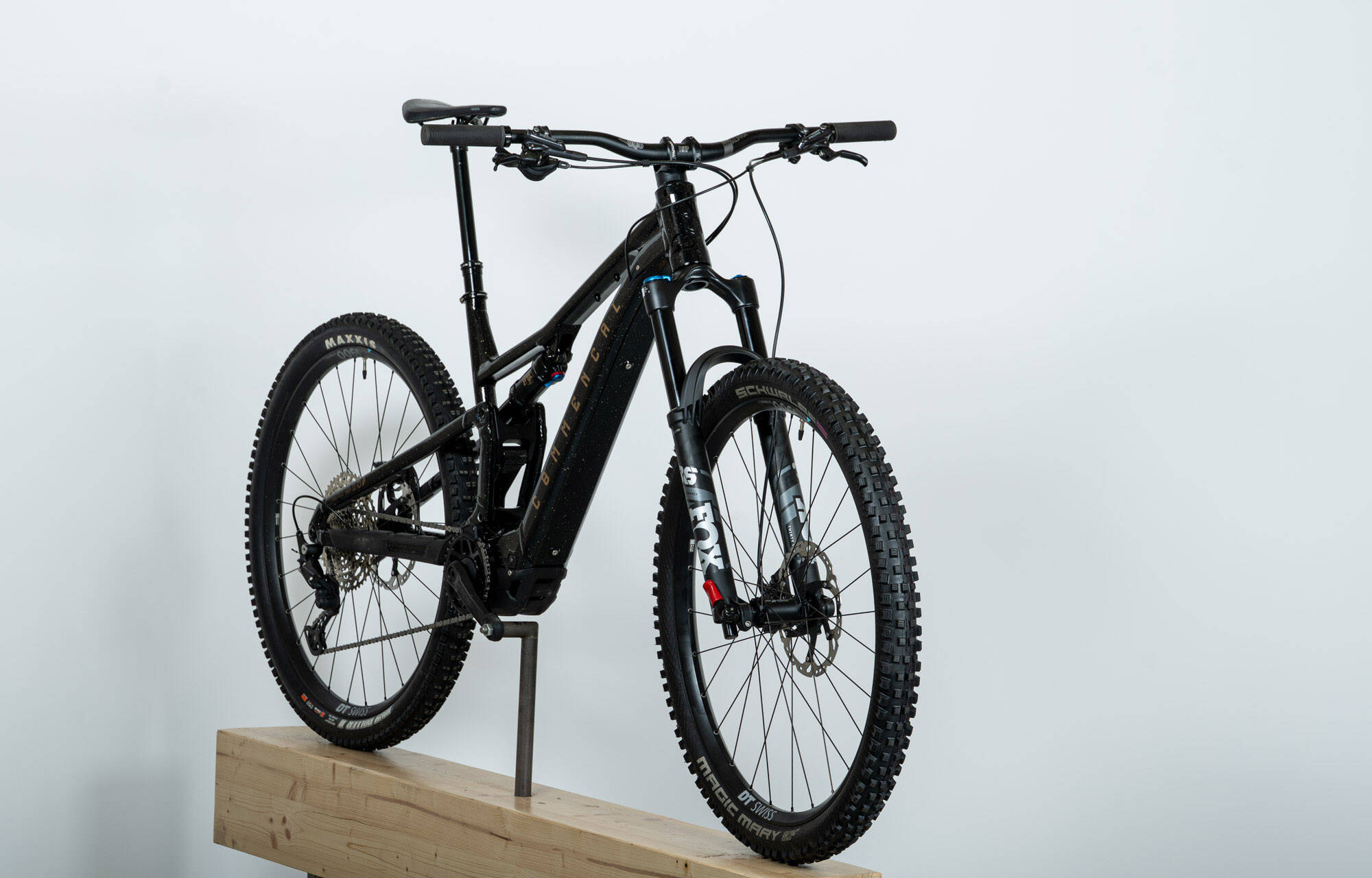 COMMENCAL T.E.M.P.O. POWER ESSENTIAL GLITTERY BLACK - XL (24183474) 258 km image large number 2