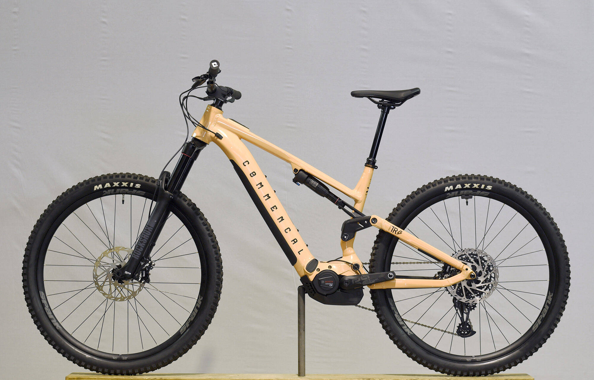 COMMENCAL META POWER TR BOSCH RIDE PEACH - L (23181703) 8 km image large number 4