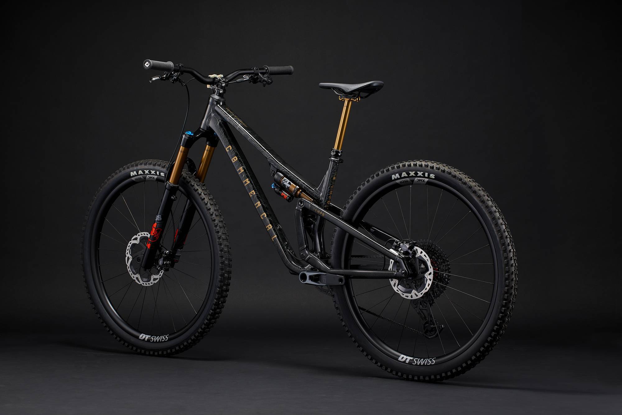 COMMENCAL T.E.M.P.O. T-TYPE CRACKLED BLACK image large number 2