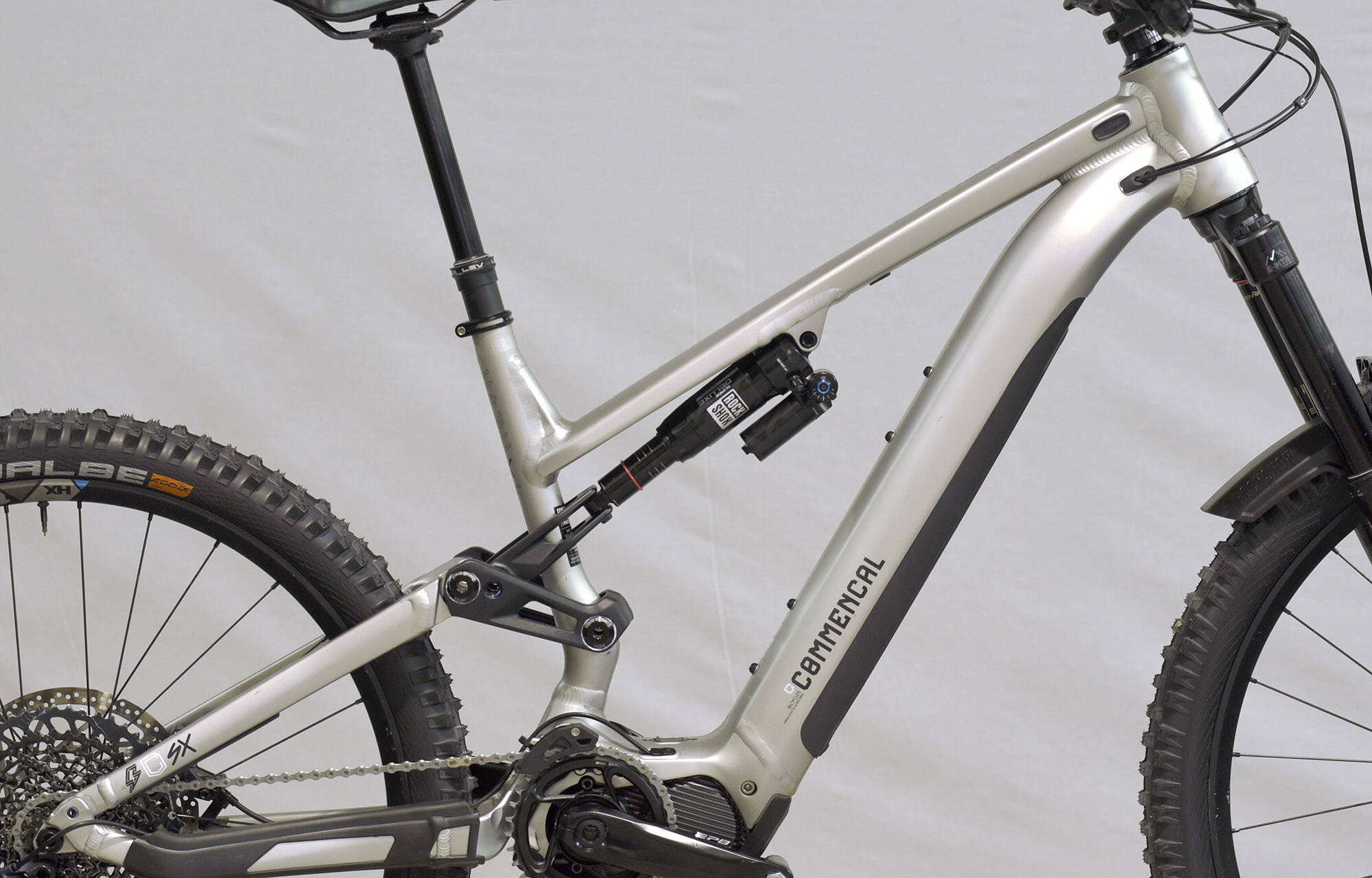 COMMENCAL META POWER SX SHIMANO RACE SILVER - L (22180703) 2129 km image large number 1