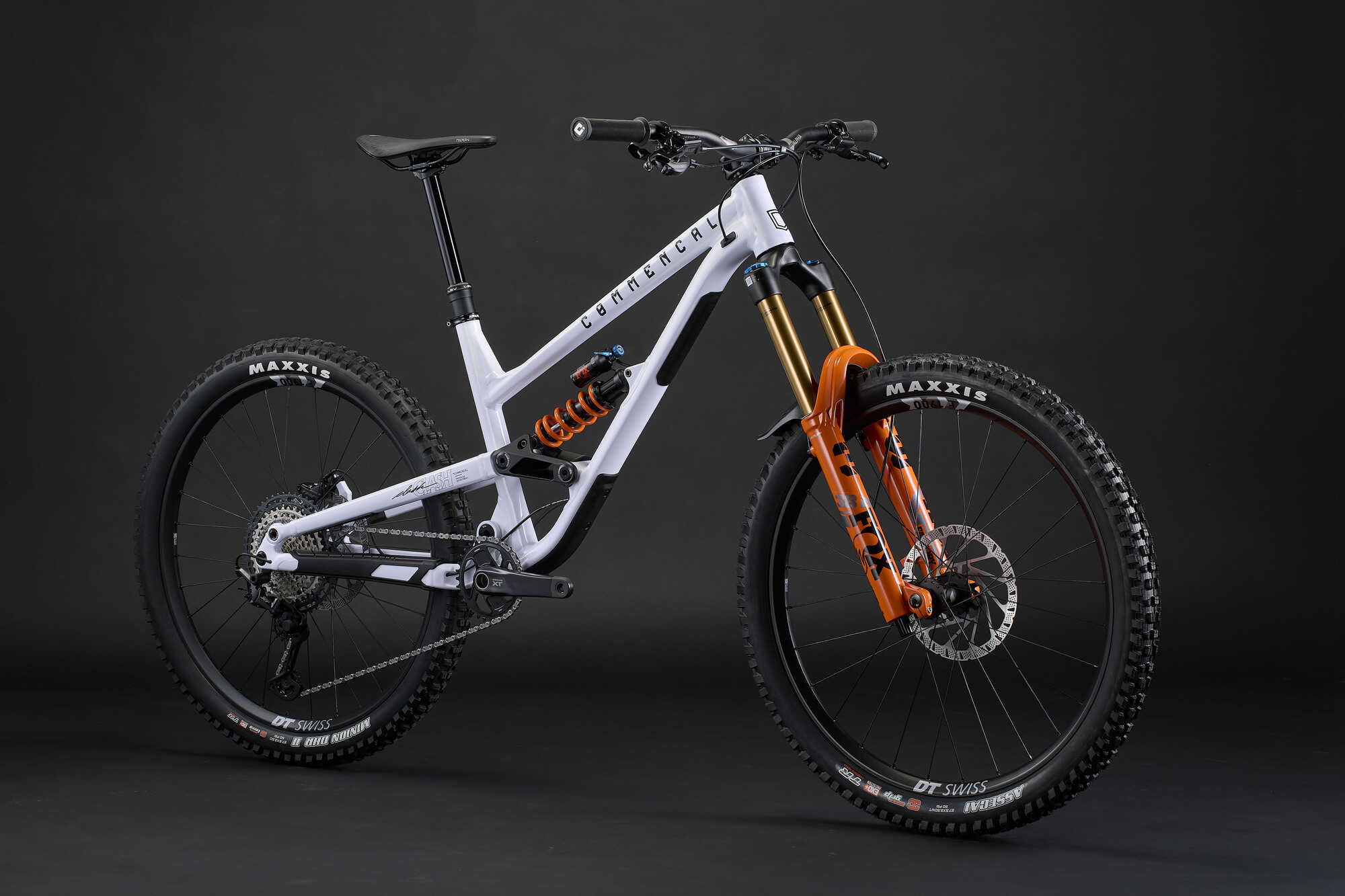 COMMENCAL CLASH SIGNATURE PURE WHITE 2026 image large number 1