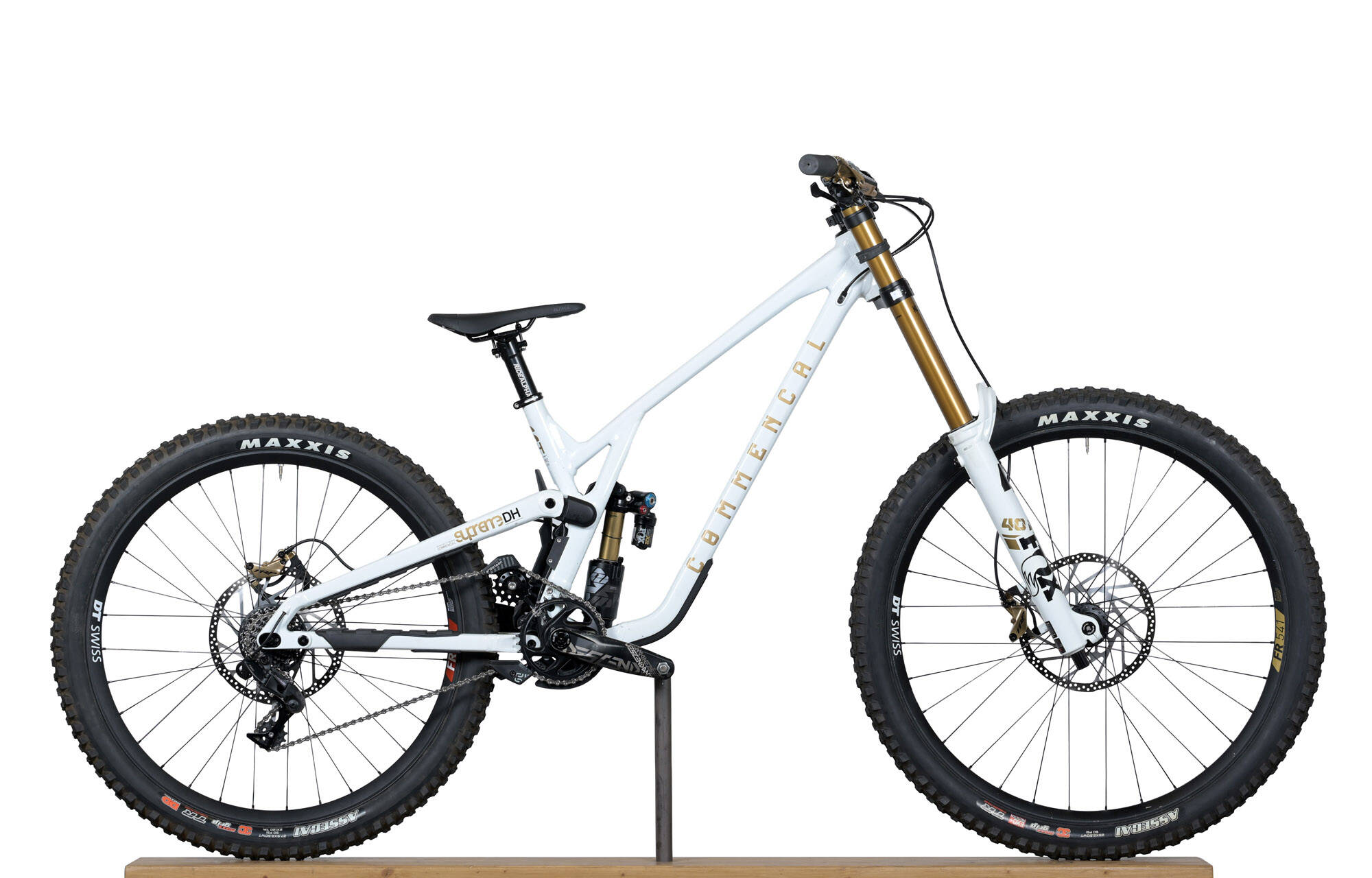 COMMENCAL SUPREME DH V5 SIGNATURE LTD PURE WHITE - M (23151002) image number null