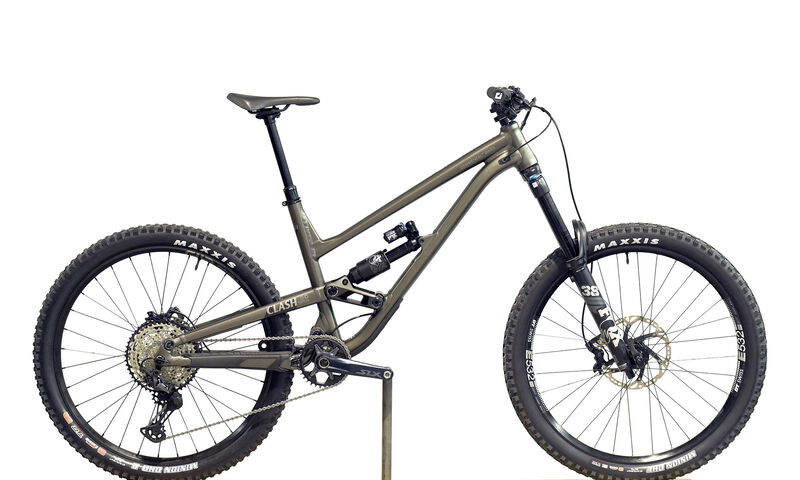COMMENCAL CLASH ESSENTIAL DARK SLATE - L (22131303)