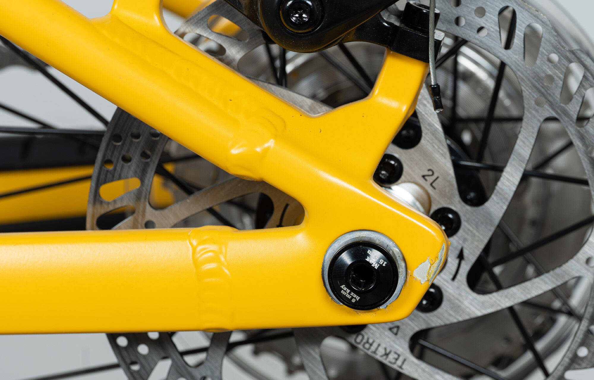 COMMENCAL RAMONES 24 REVOSHIFT OHLINS YELLOW - (23177885) image large number 8