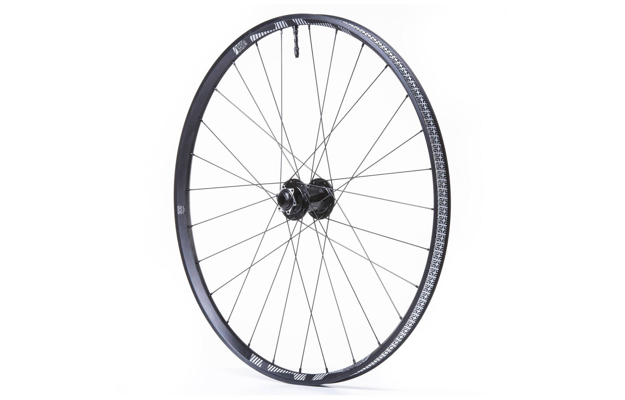 E13 LG1+ ENDURO 15 X 110 BOOST 29" FRONT WHEEL image cover number 0