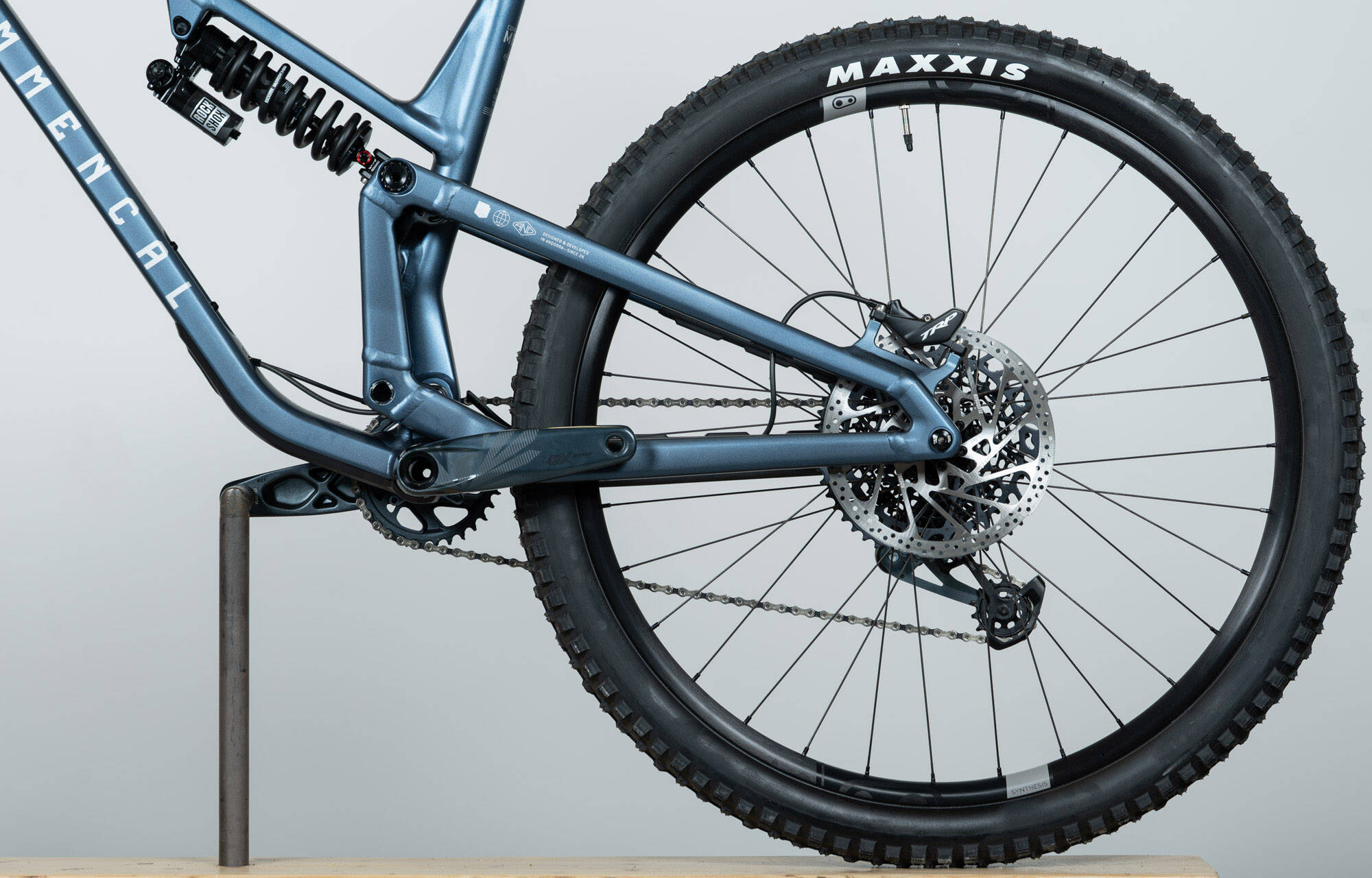 COMMENCAL META V5 RACE SPARKLY BLUE - XL (23121304) image large number 5
