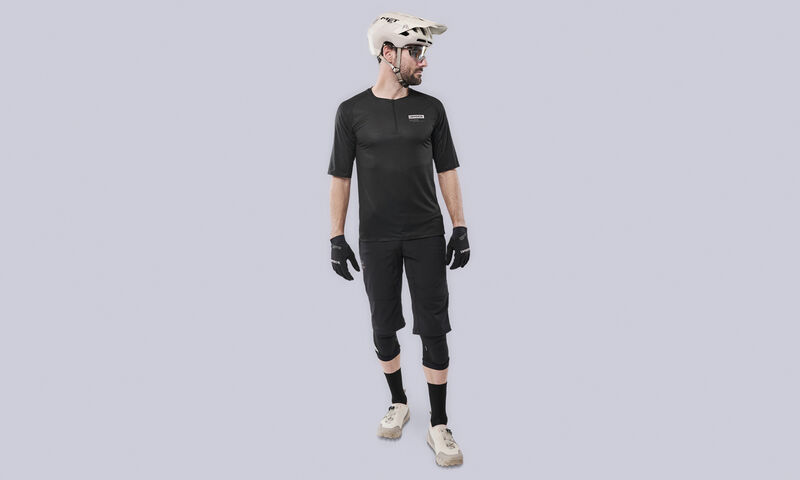 COMMENCAL LIGHTECH SHORT SLEEVE ZIP JERSEY BLACK