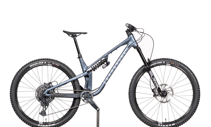 COMMENCAL META V5 RACE SPARKLY BLUE - M (23121302)