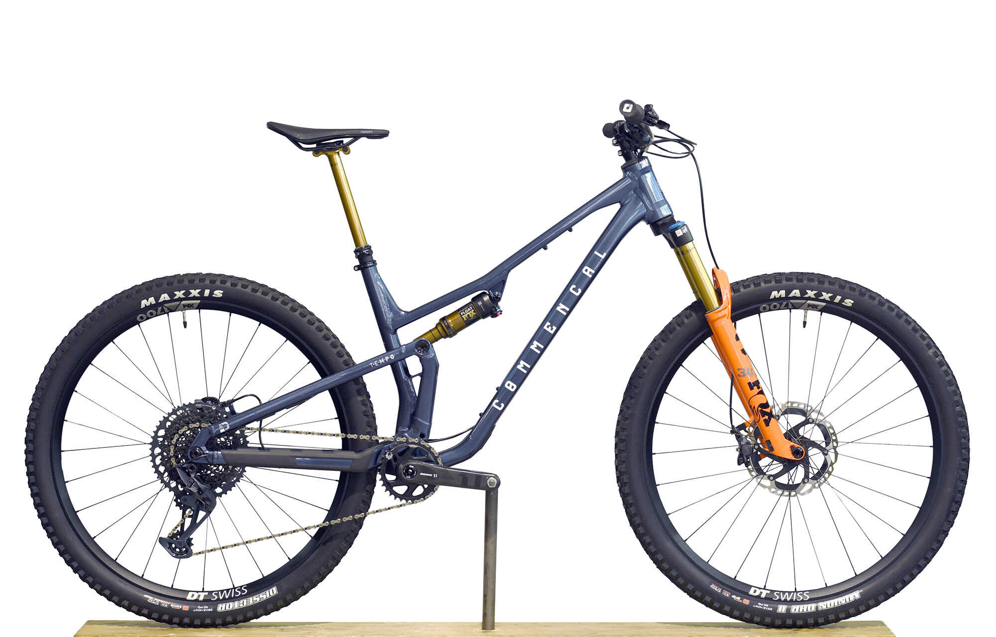 COMMENCAL T.E.M.P.O. SIGNATURE SPARKLY BLUE - L (23121503) image number null