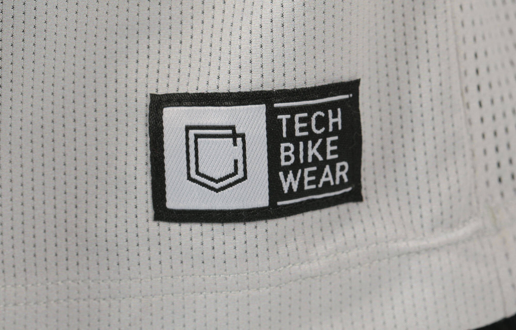 MAILLOT CMNCL LIGHTECH MANCHES LONGUES KIDS RACE GREY POLYCHROME image large number 2