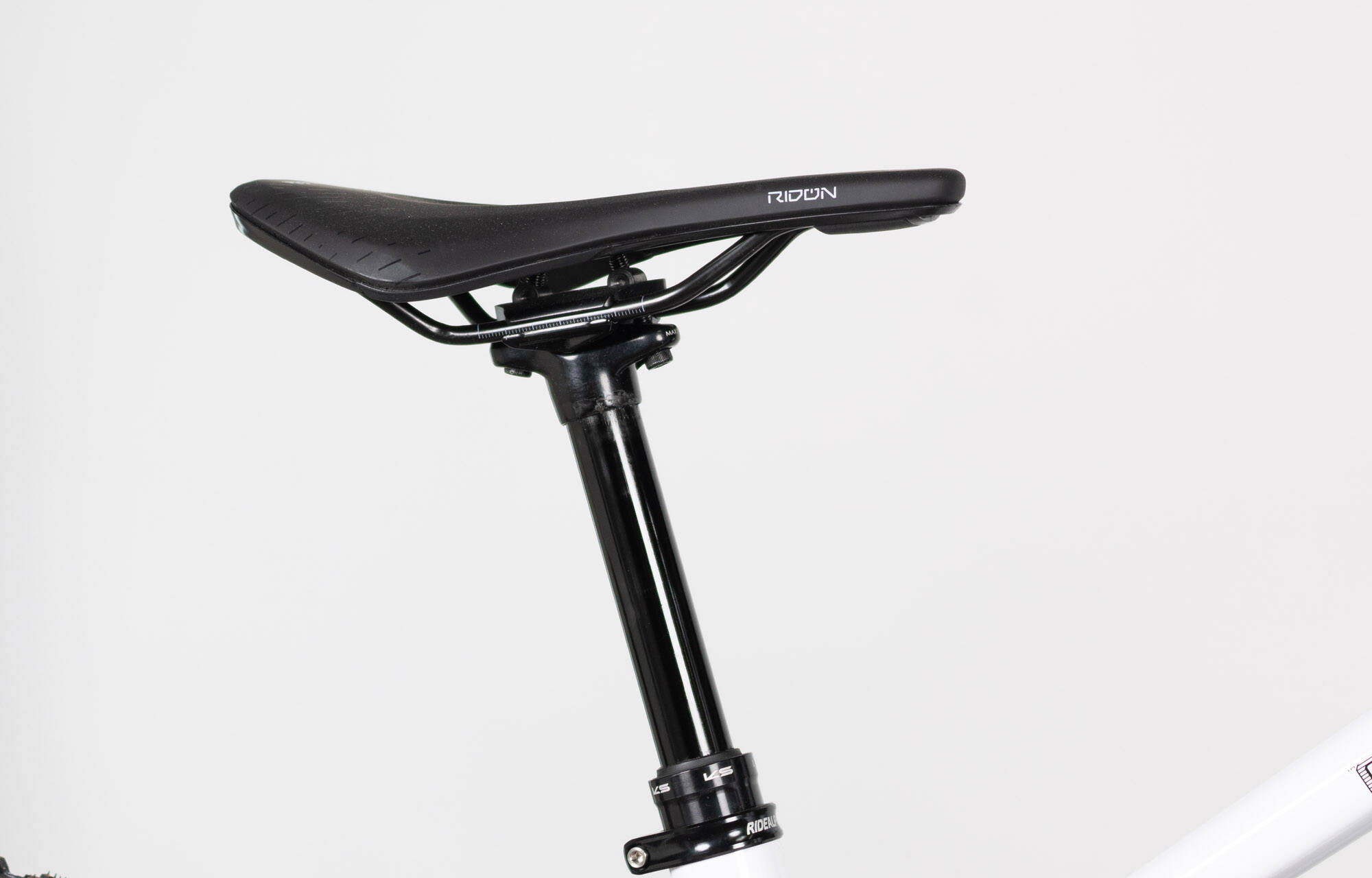 COMMENCAL CLASH ESSENTIAL PURE WHITE 2026 image large number 2