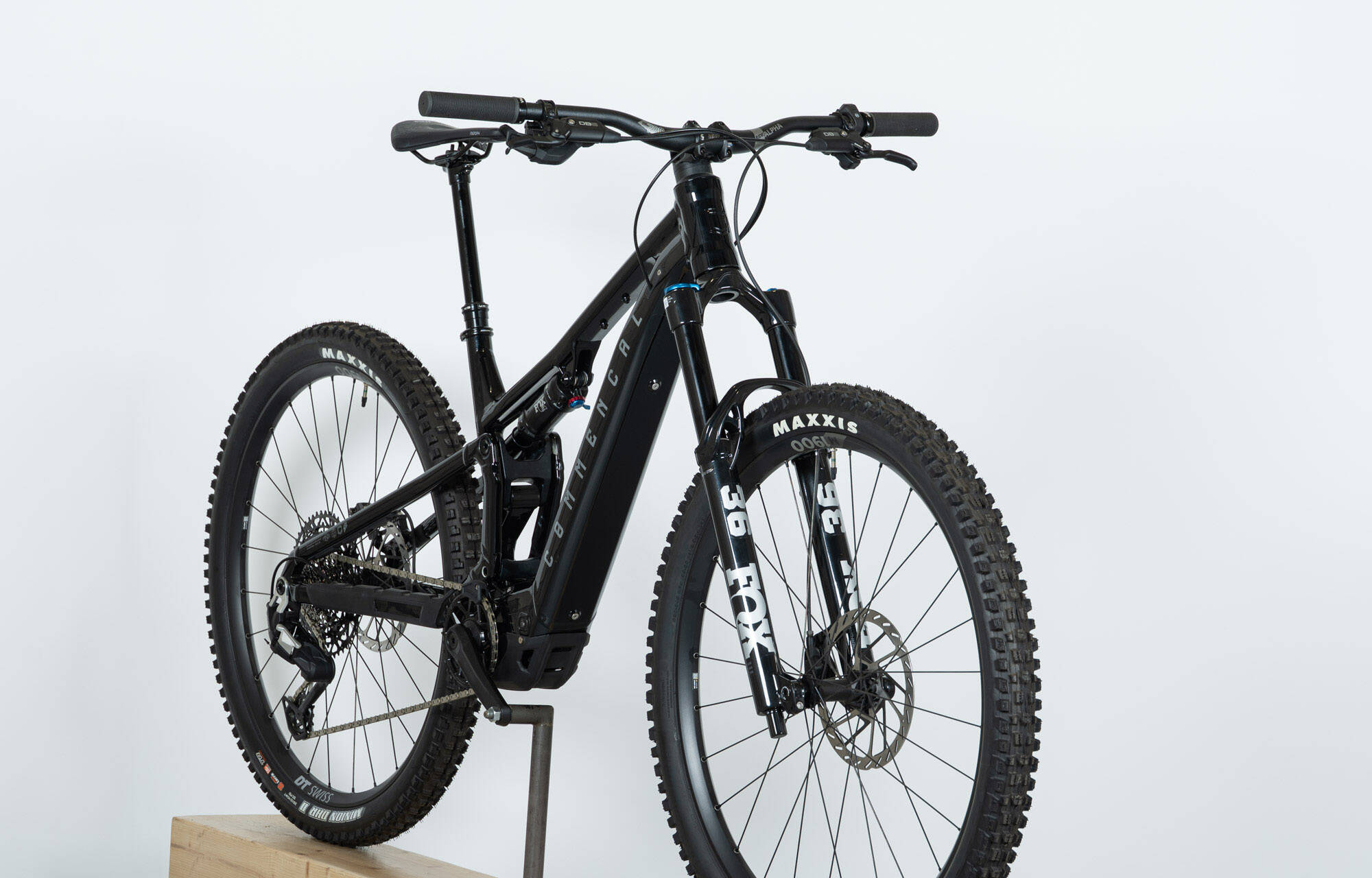 COMMENCAL T.E.M.P.O. POWER ESSENTIAL EAGLE 90 - M (25120302) 2 km image large number 2