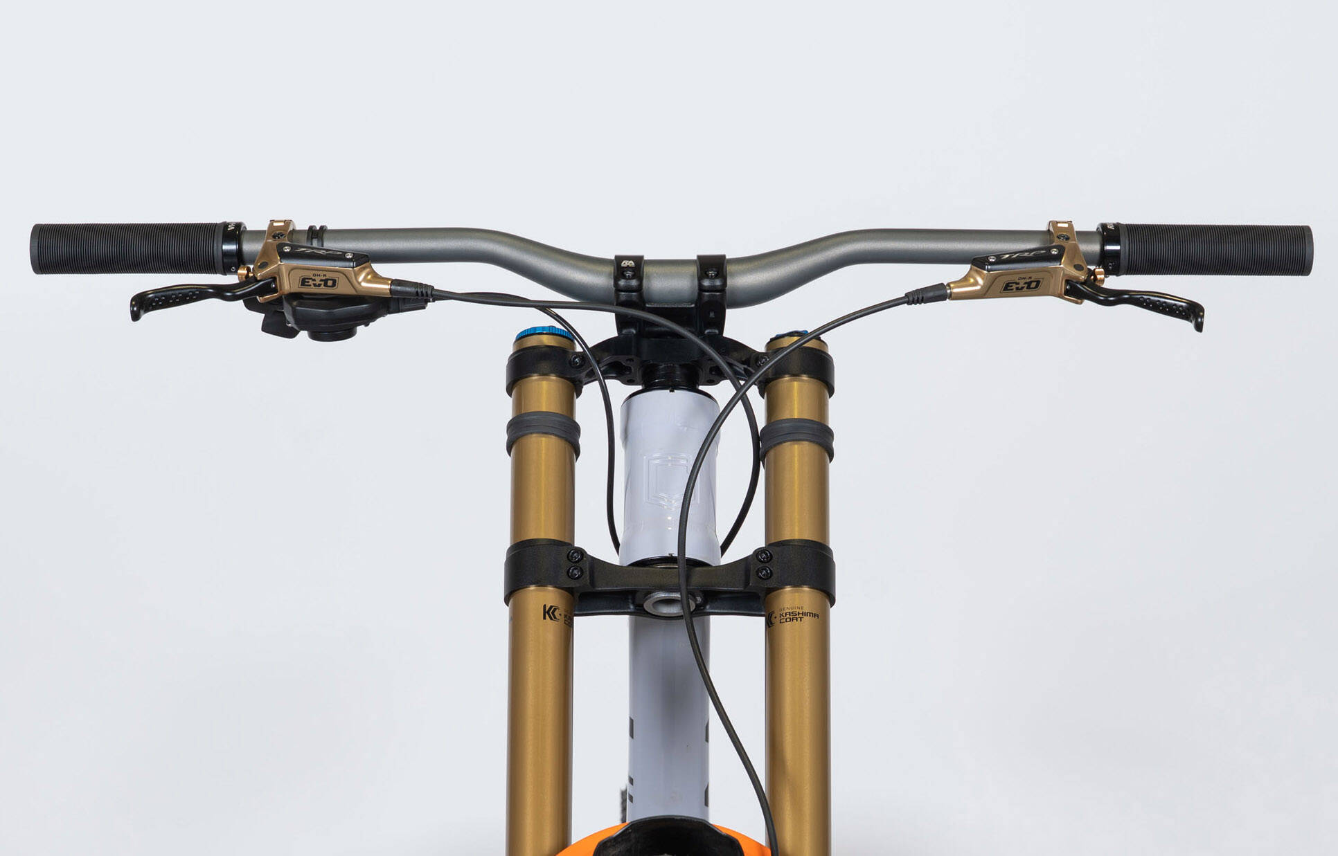COMMENCAL SUPREME DH V5 SIGNATURE TEAM CLOUD ALC - XL (24100021) image large number 3
