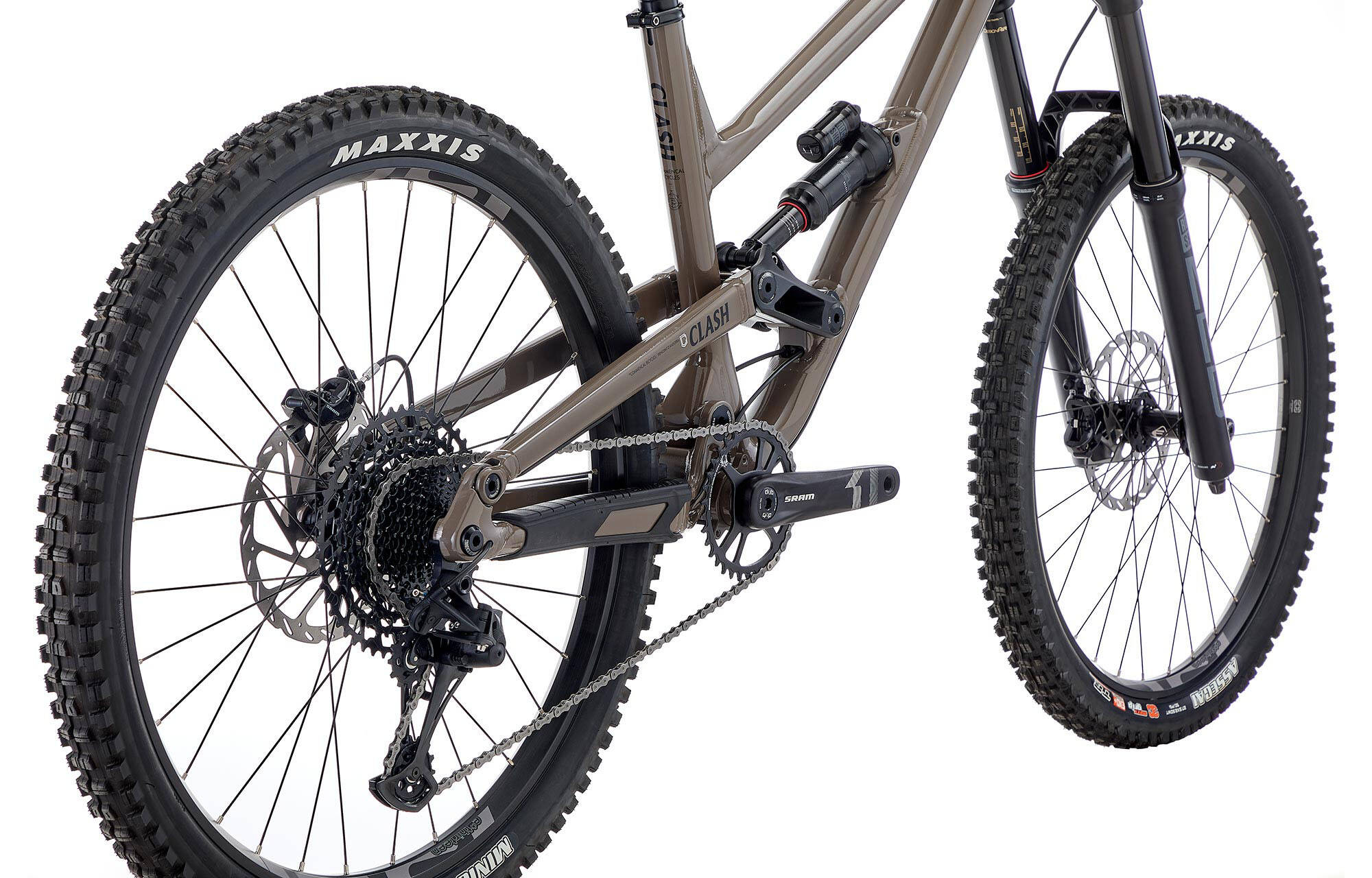 COMMENCAL CLASH RIDE DIRT image large number 1