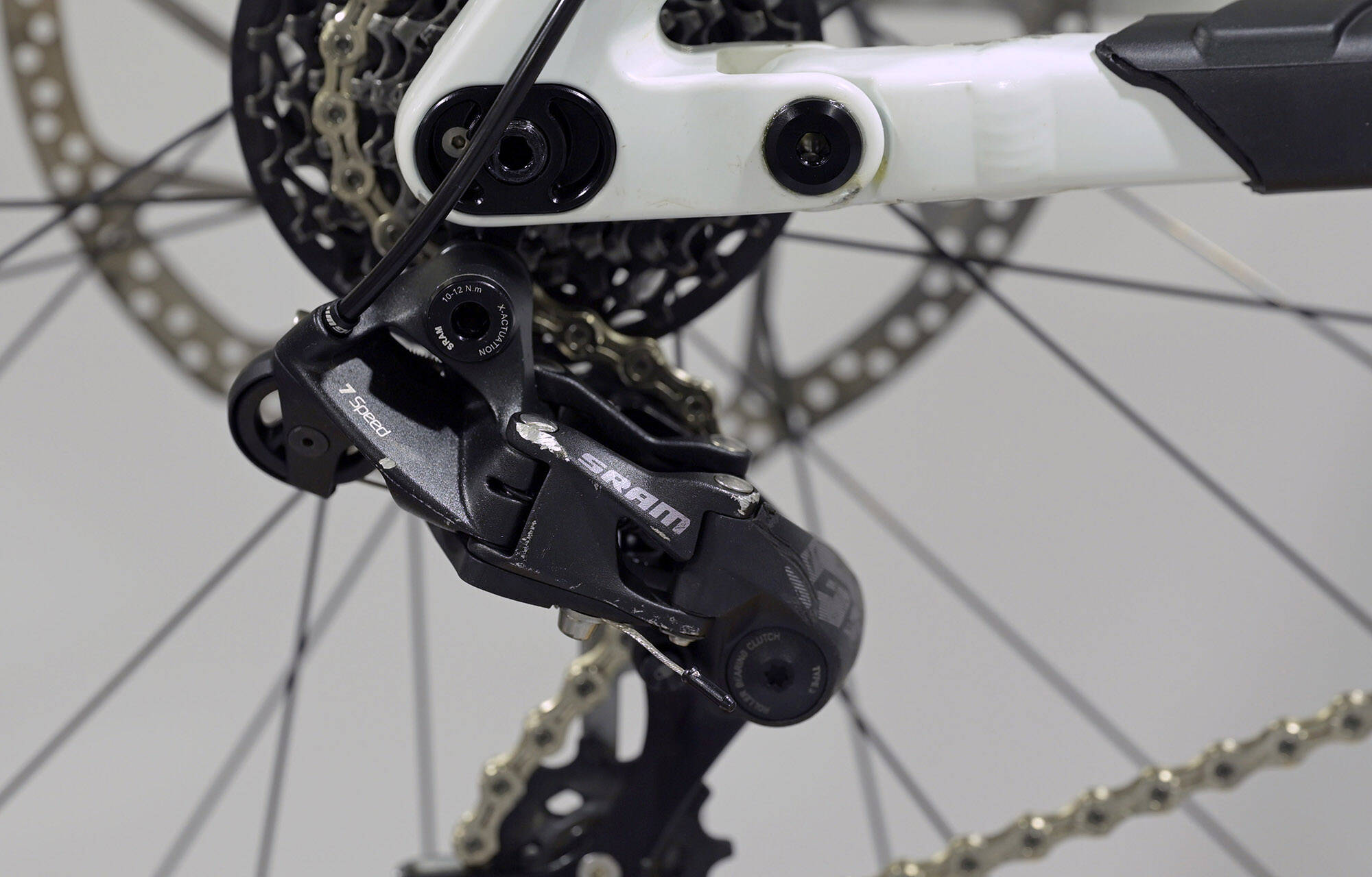 COMMENCAL SUPREME DH V5 SIGNATURE LTD PURE WHITE - M (23151002) image large number 5