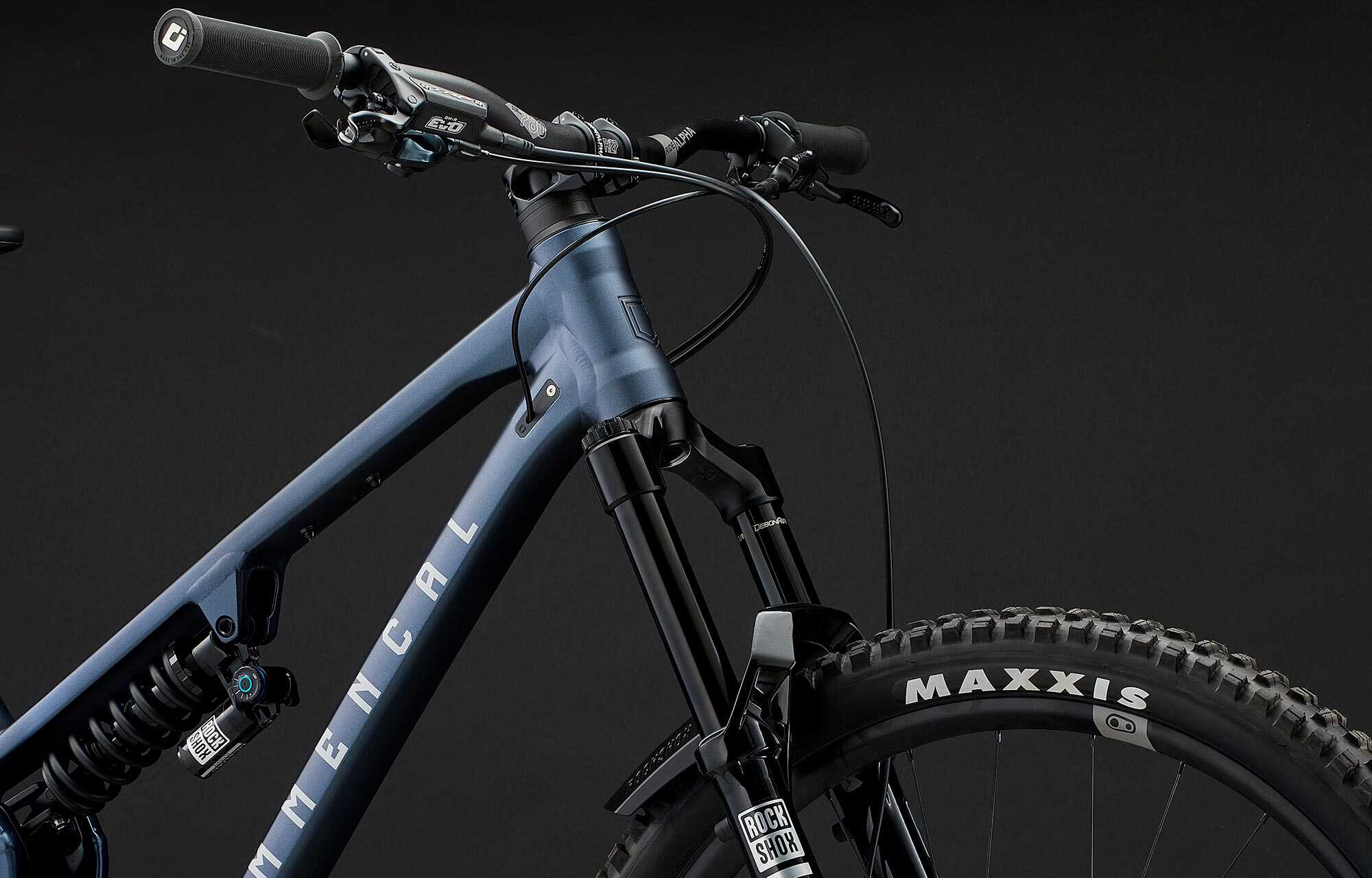 COMMENCAL META V5 RACE SPARKLY BLUE image large number 3