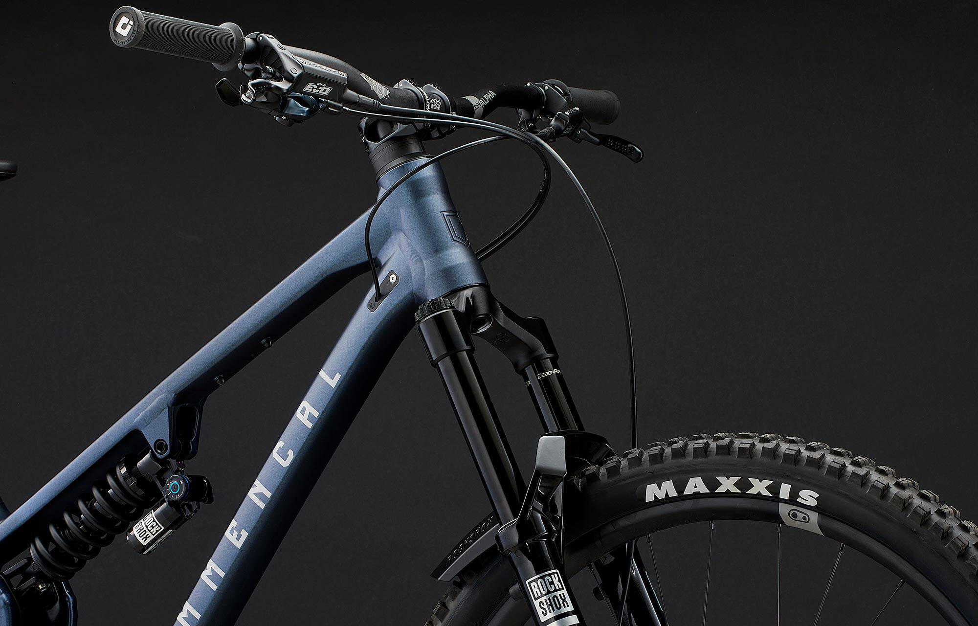 COMMENCAL META V5 RACE SPARKLY BLUE image large number 3